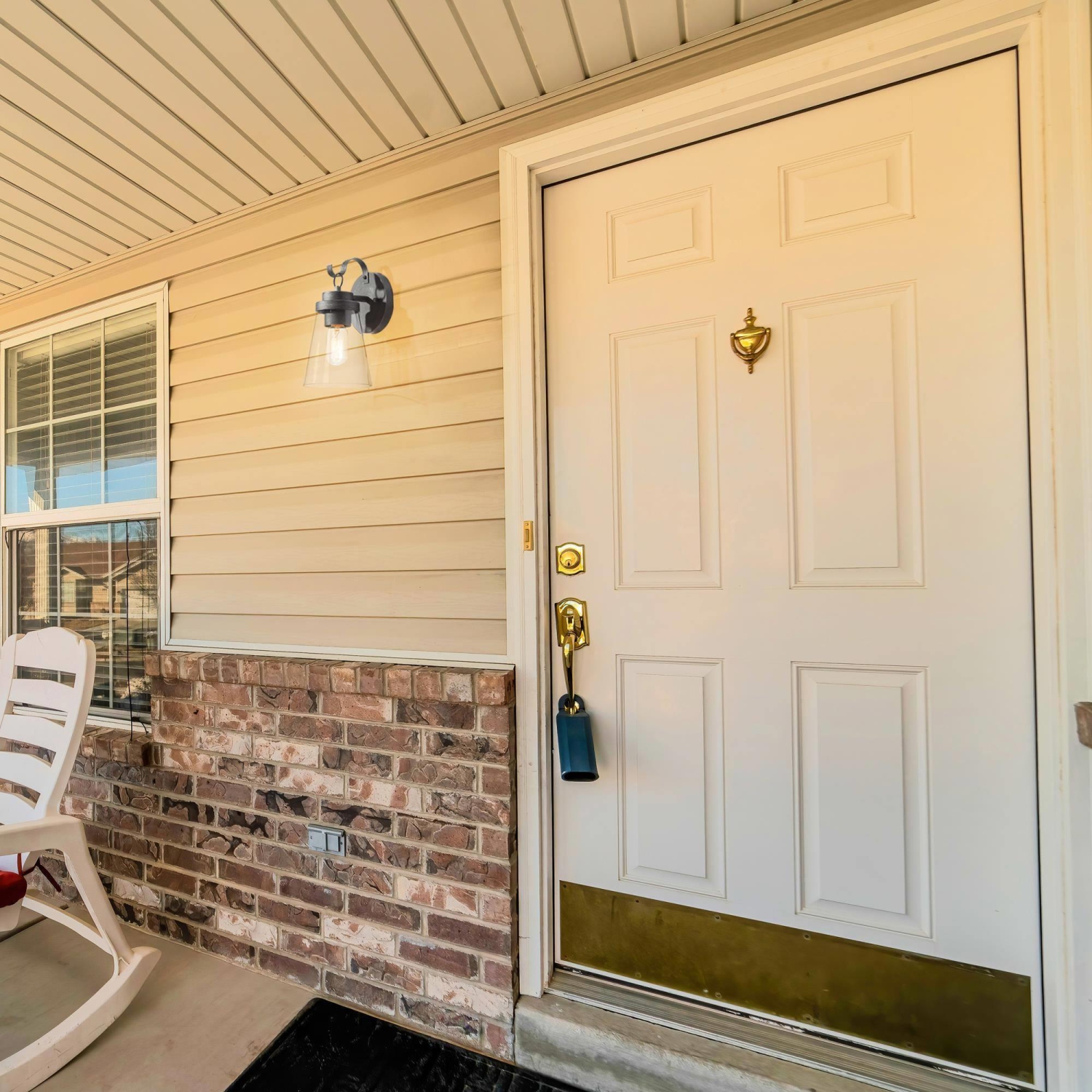 1-Light Modern Clear Cone Glass Outdoor Wall Sconce Patio Lantern Lamps