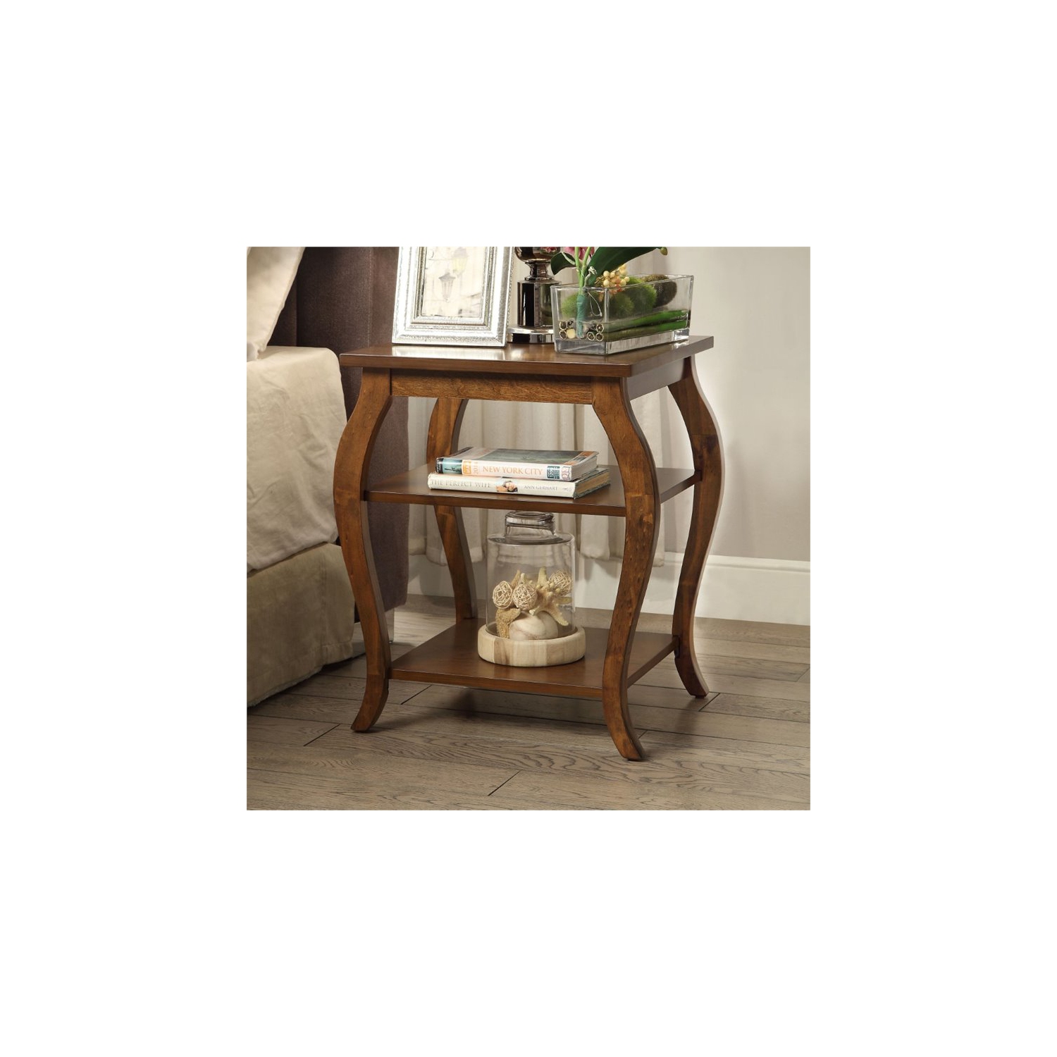 ACME Becci – Table de bout en noyer