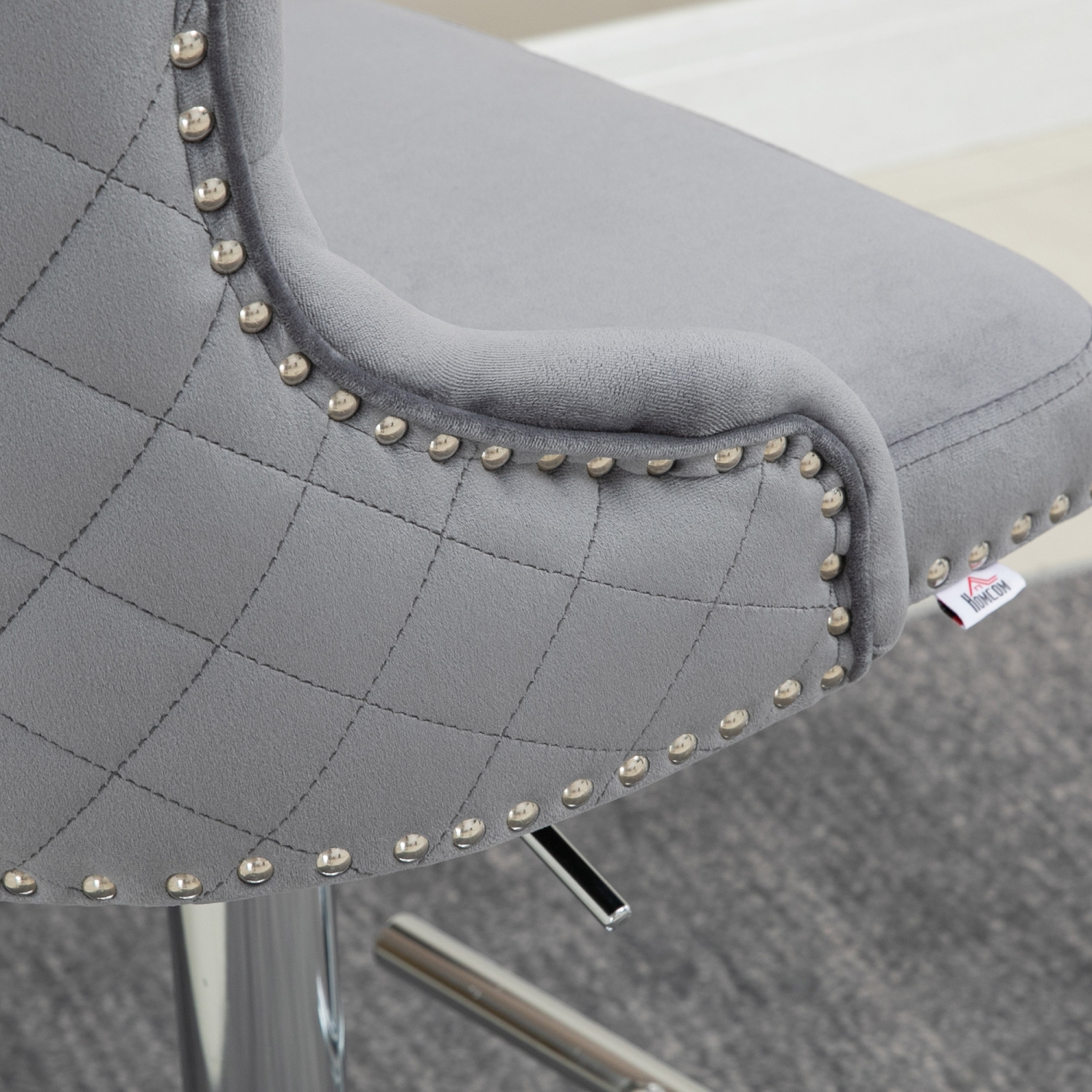 HOMCOM Modern Adjustable Bar Stools Set of 2, Swivel Velvet Barstools, Counter Height Bar Chairs with Button Tufted Back, Footrest, Nailhead Trim for