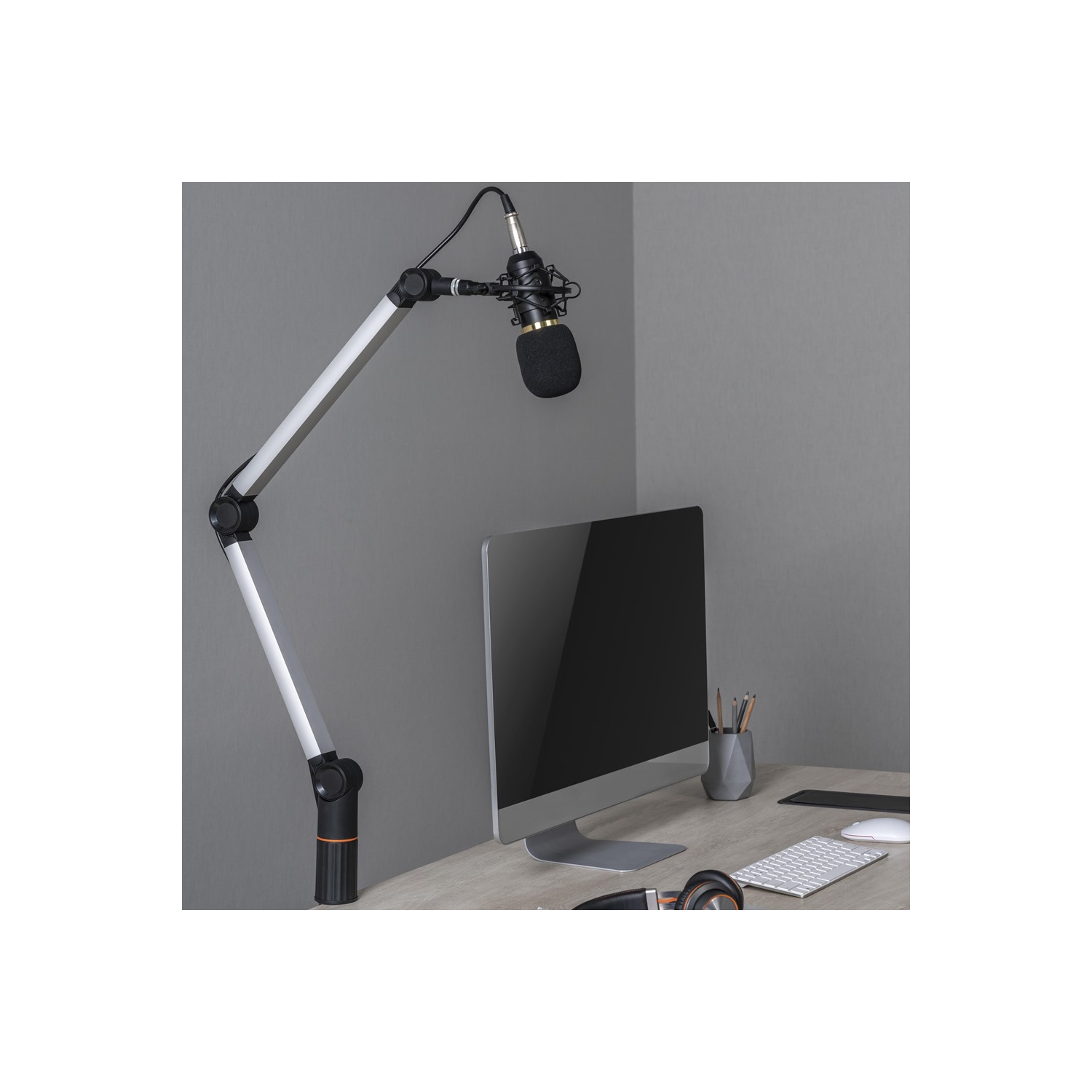 360º Rotatable Desk Mounted Professional Microphone Boom Stand , Gaming Live Streaming Arm Stand Spring-Assisted Desk Included 3/8” to 5/8” adapter