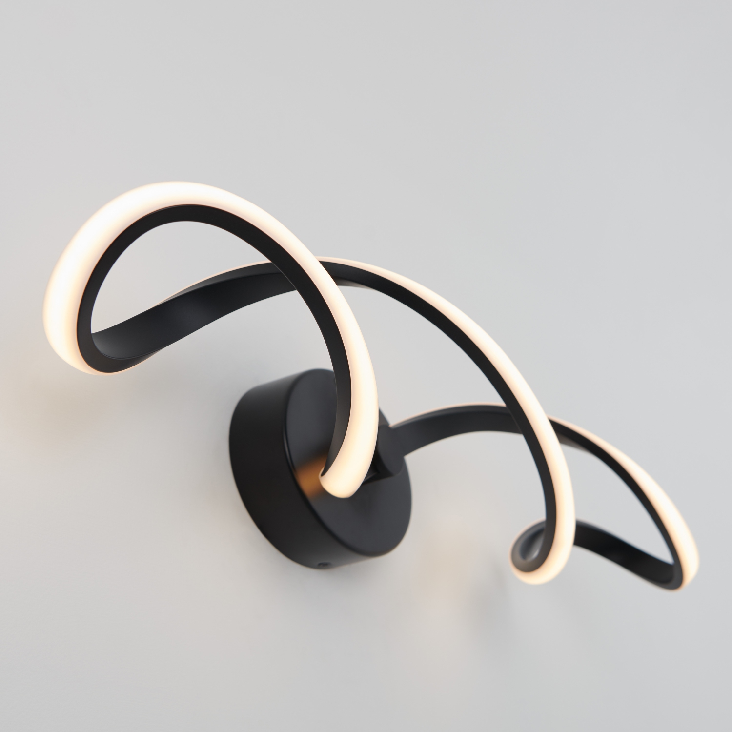 Swirl Modern Vanity Light, Black