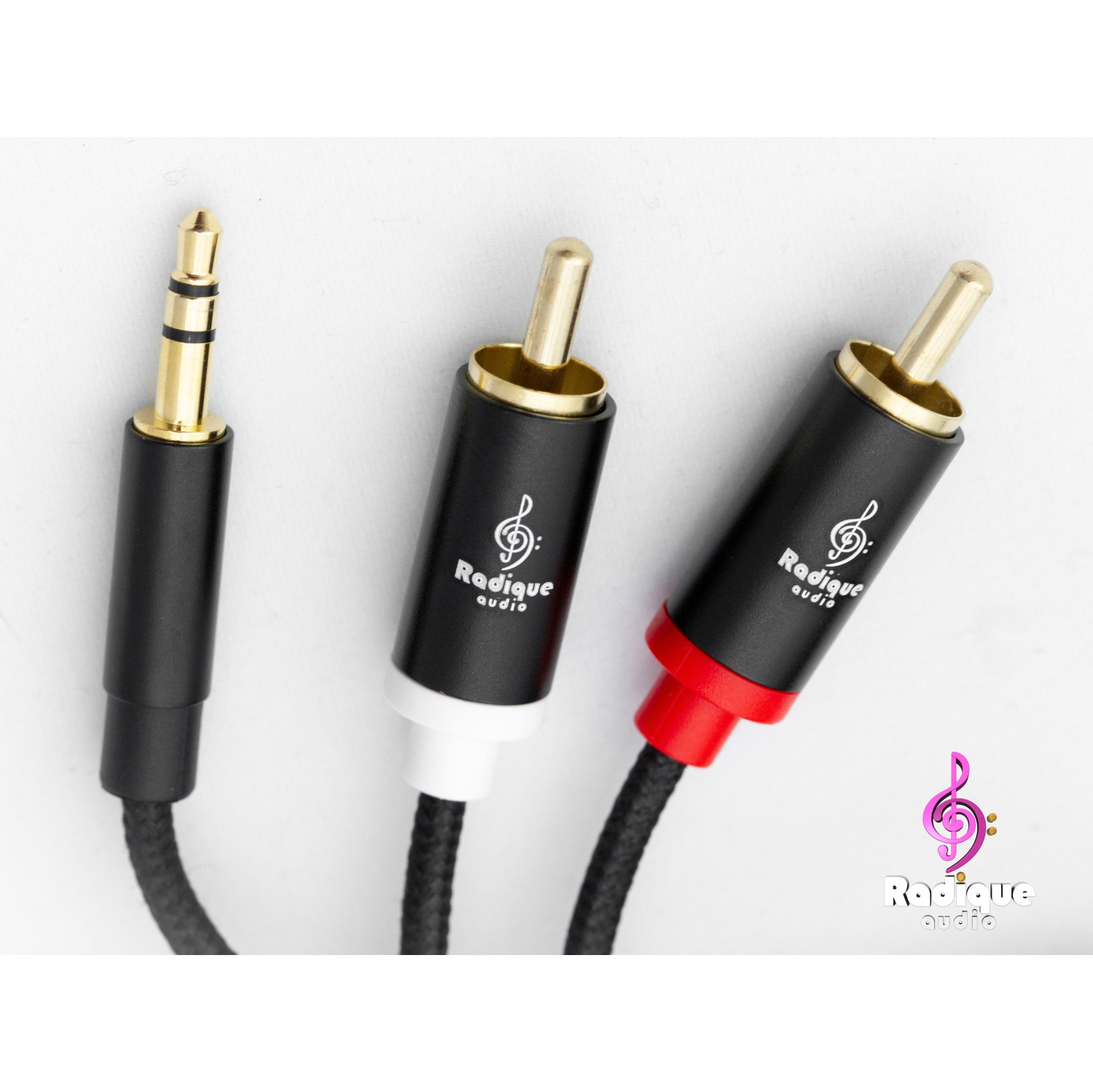 1,8&nbsp;M de câble 3,5&nbsp;mm à deux connecteurs RCA de 5&nbsp;pi 10&nbsp;po série Black de Radique