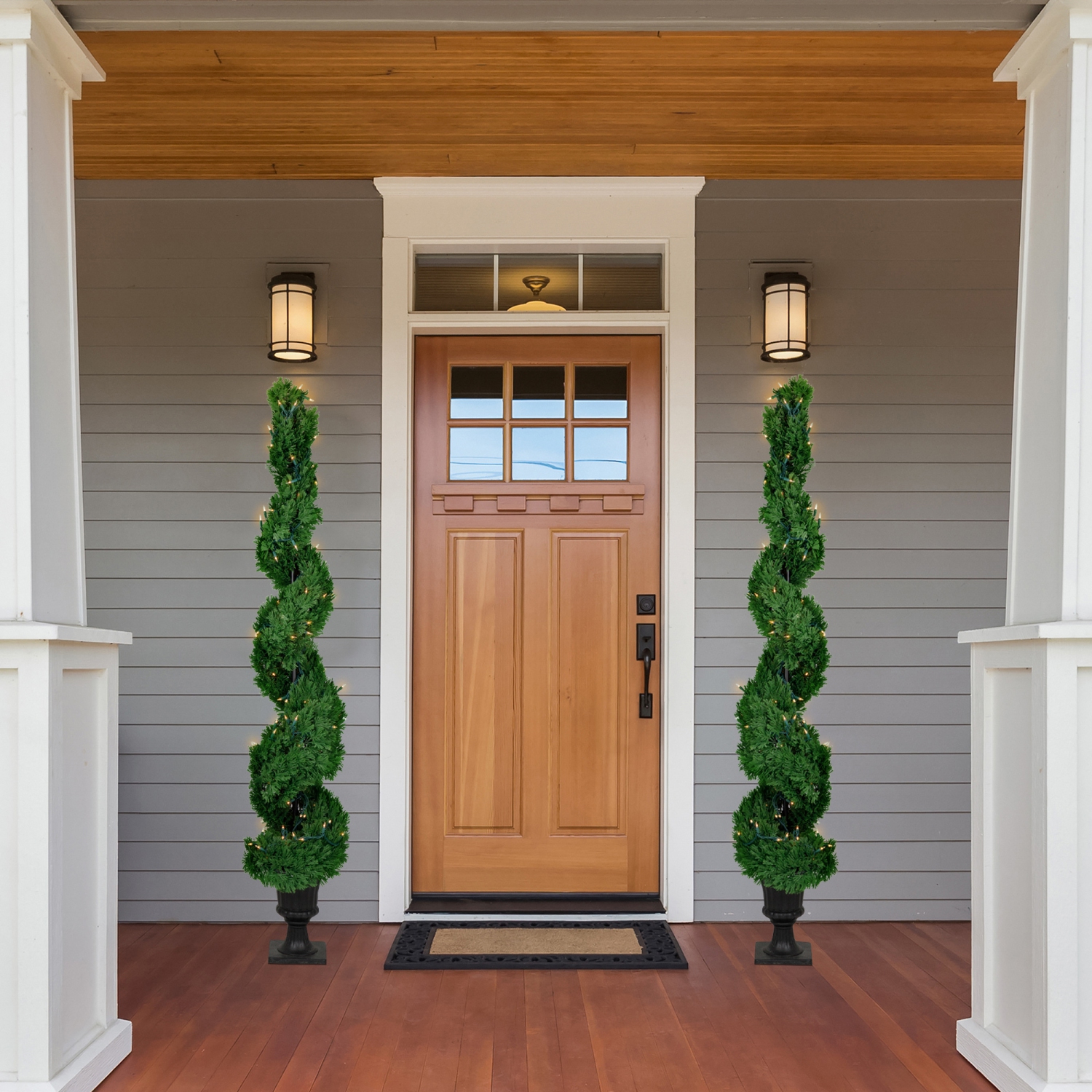 Arbre topiaire en spirale de cèdre artificiel illuminé Real Touch™, lumières transparentes - 5,5 pi