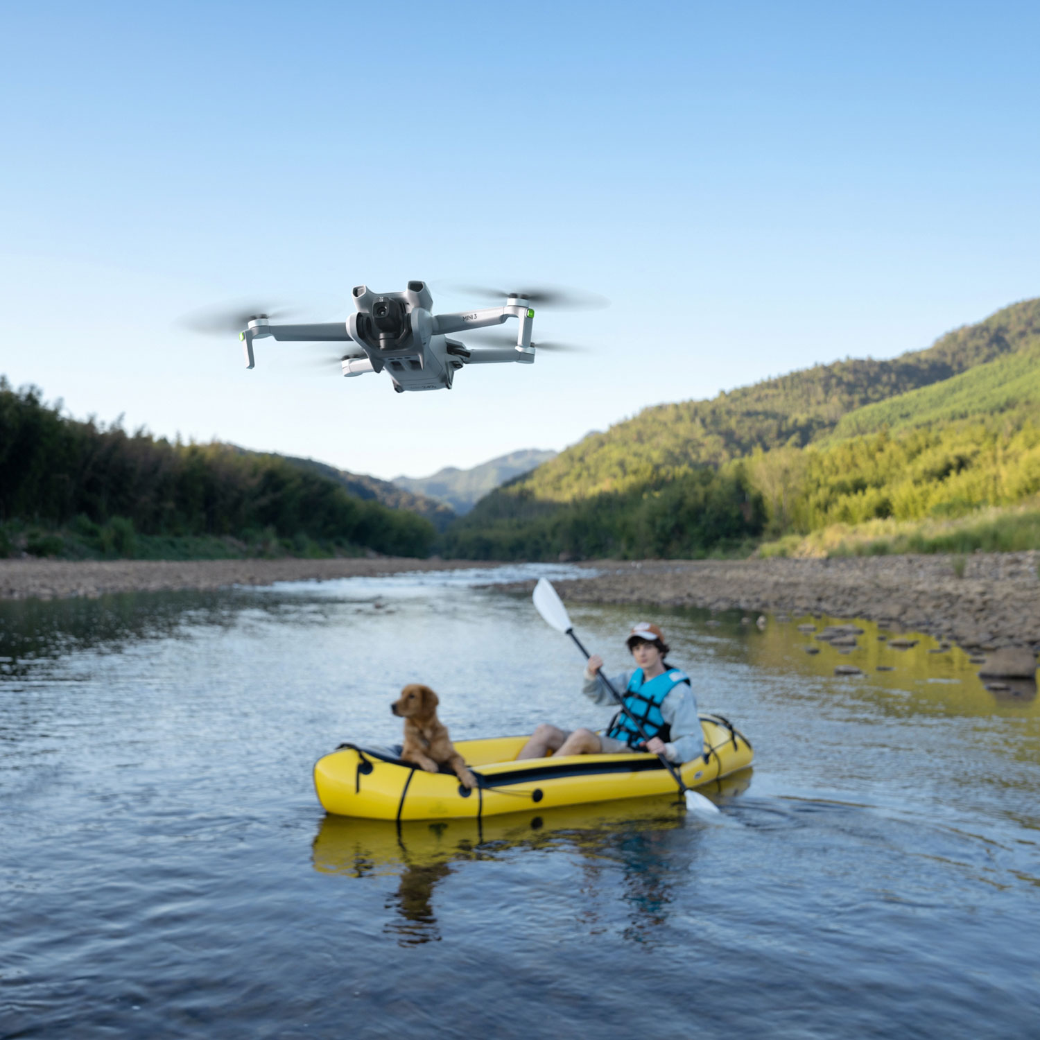 Drone quadricoptère Mini 3 de DJI avec télécommande - Gris