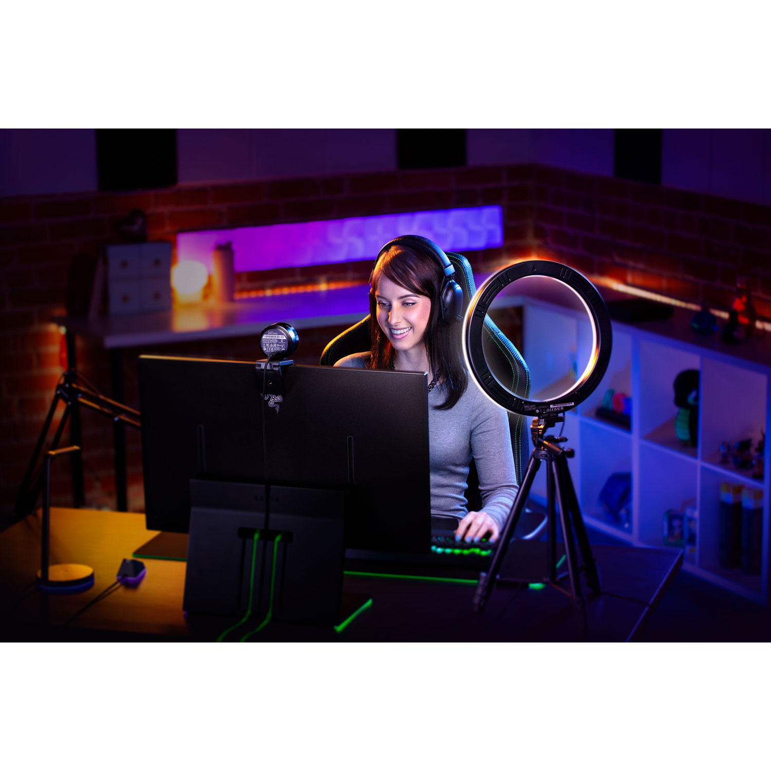 Razer 12" USB LED Ring Light for PC and Mobile Streaming - Black - English