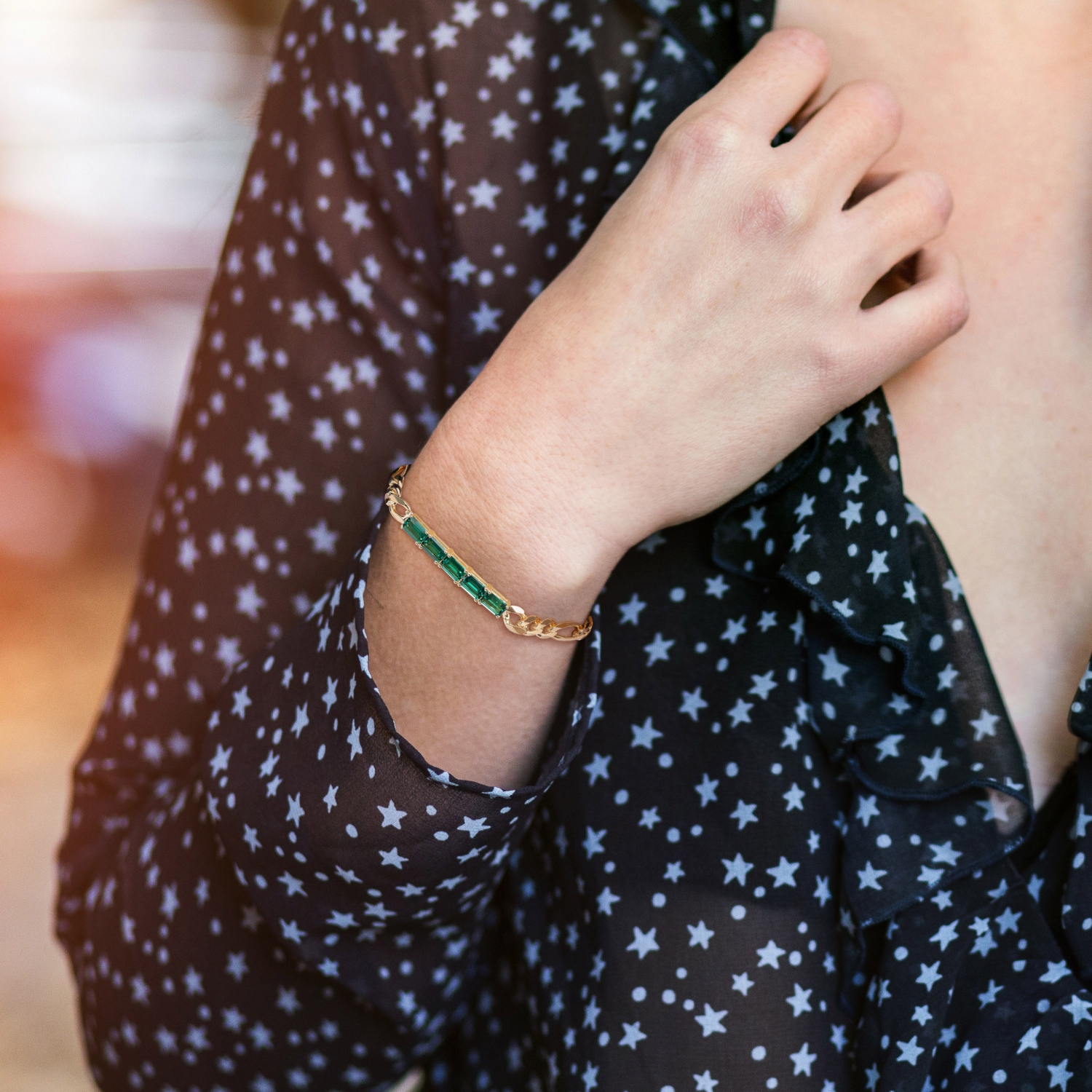 Amour 2 1/4 CT TGW Emerald Created Bracelet à maillons en argent jaune