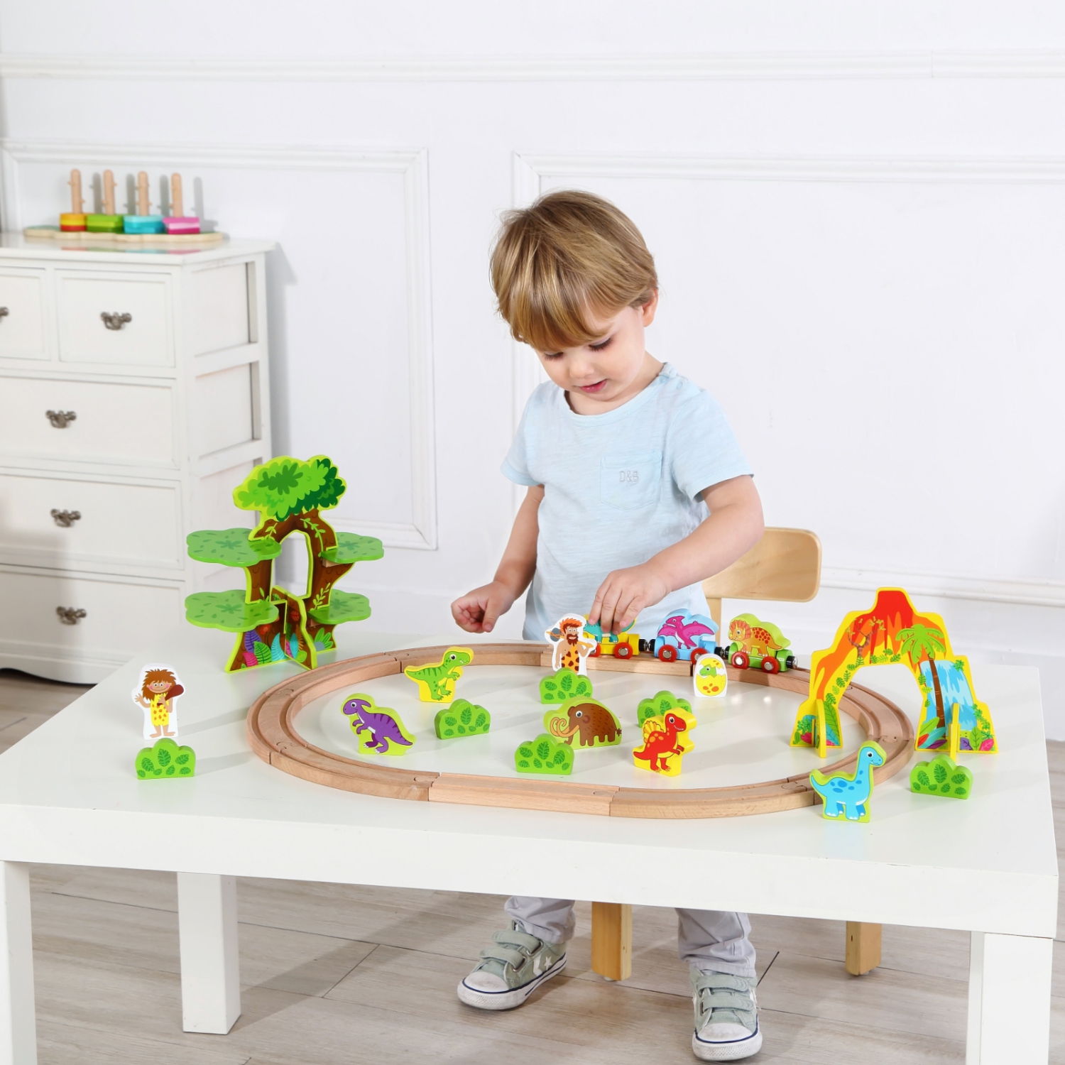 TOOKYLAND Ensemble de Train en Bois - 40pcs - Dinosaures, Hommes des Cavernes et Accessoires, 3 Ans +