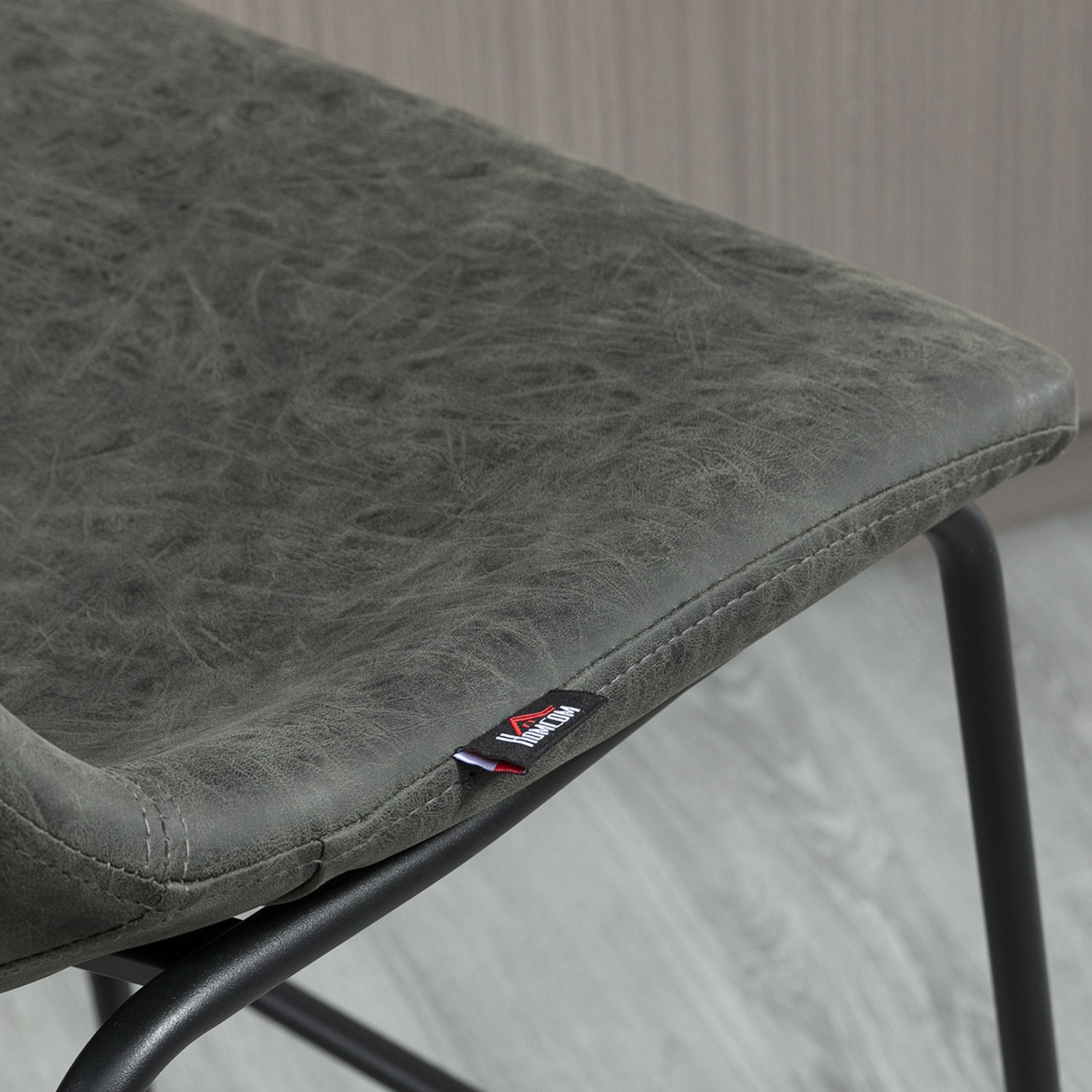 HOMCOM Bar Height Bar Stools Set of 2, Vintage PU Leather Bar Chairs, Kitchen Stools with Footrest for Home Bar, Dark Grey