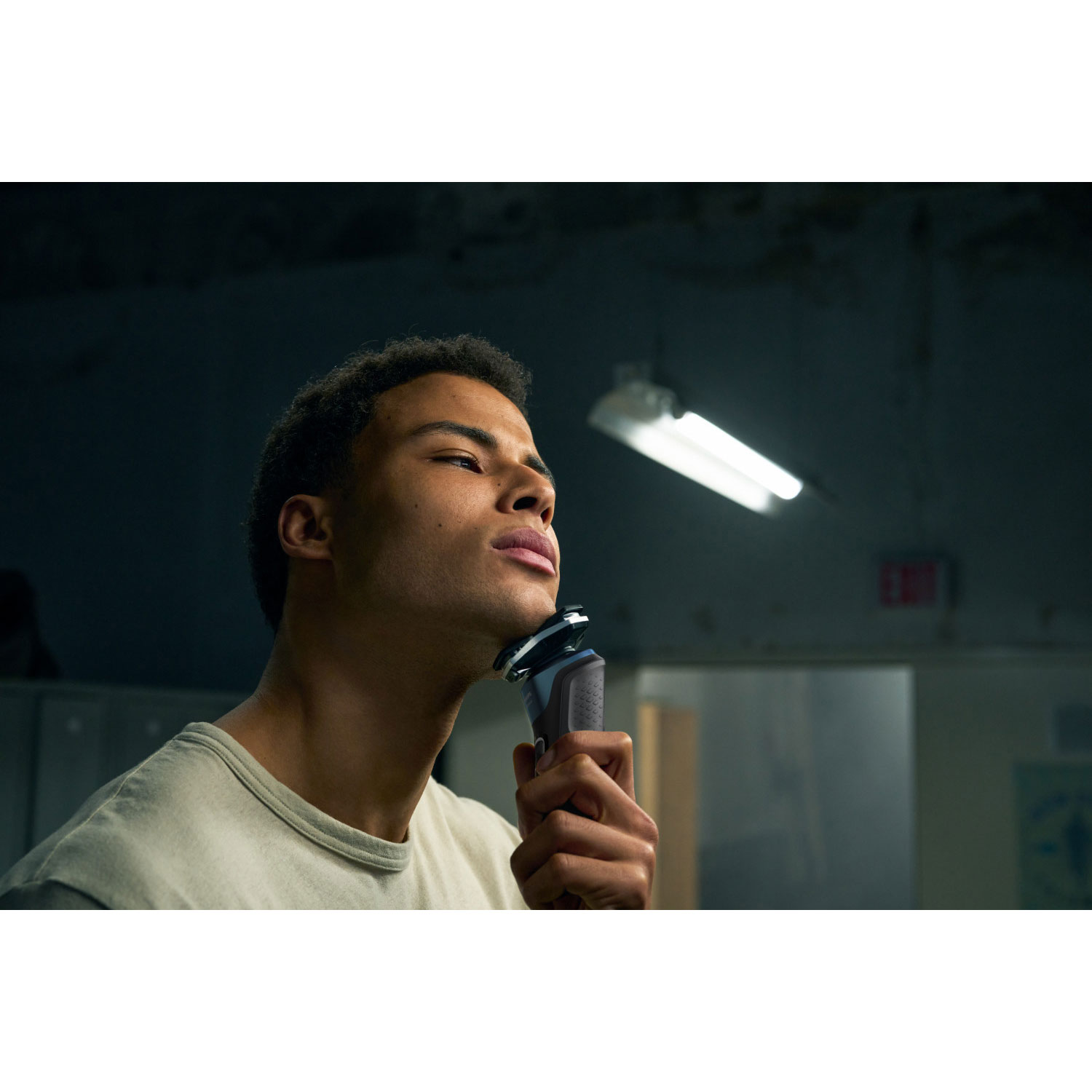 Philips Series 5000 Wet & Dry Shaver with Quick Clean Pod