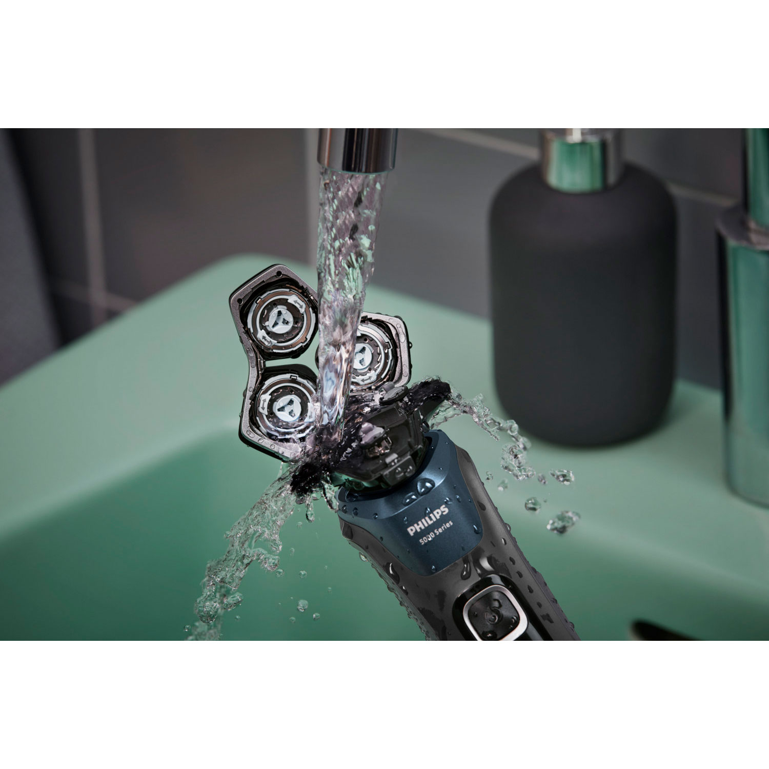 Philips Series 5000 Wet & Dry Shaver with Quick Clean Pod