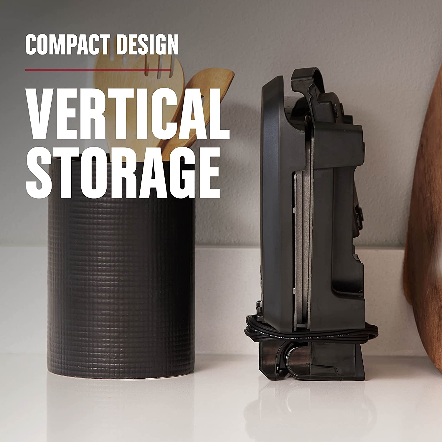 George Foreman 4-serving Contact Submersible indoor Grill, Dishwasher Safe, Wash the Entire Grill, Easy-to-Clean Nonstick - Black