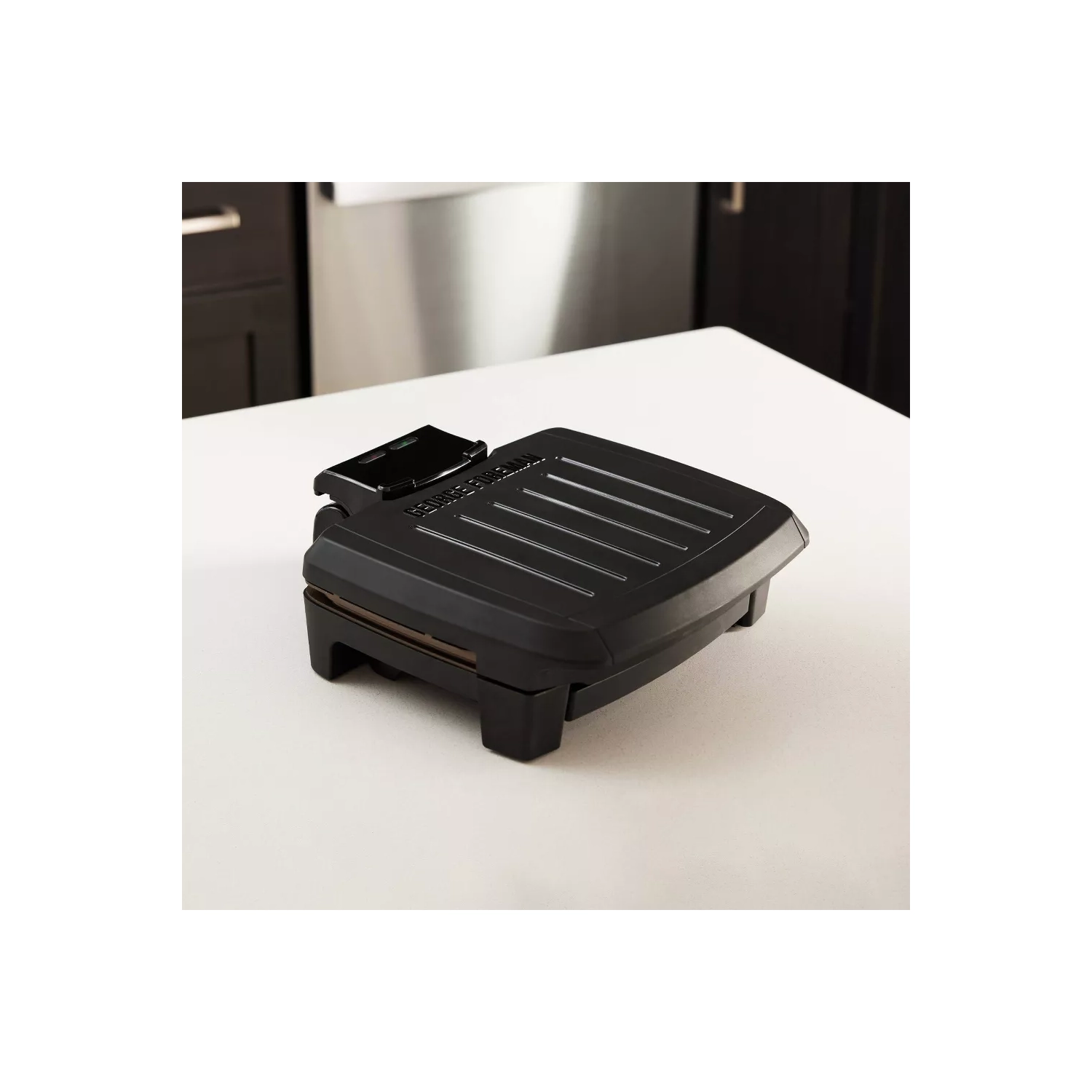 George Foreman 4-serving Contact Submersible indoor Grill, Dishwasher Safe, Wash the Entire Grill, Easy-to-Clean Nonstick - Black