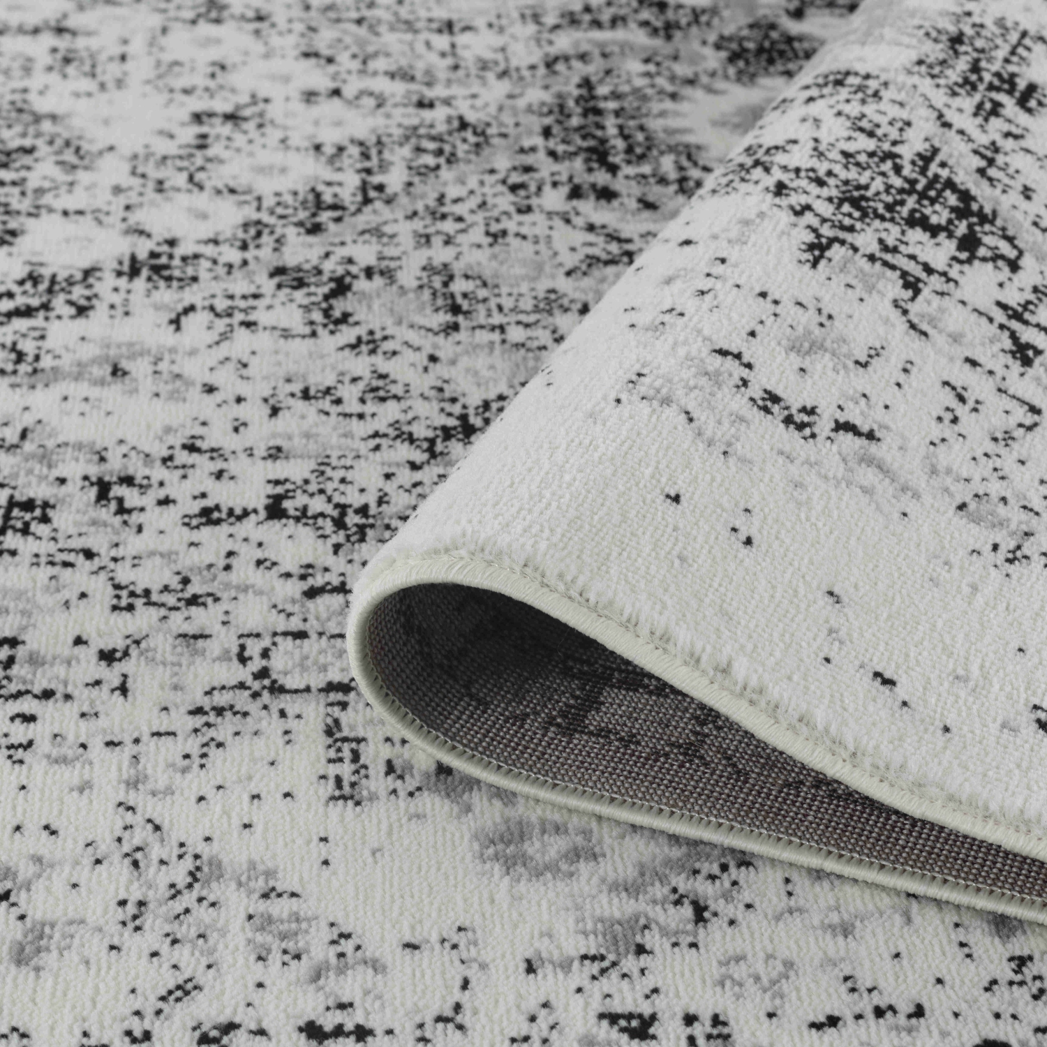 Rug Branch Huda Traditional Oriental Black/Grey Indoor Area Rug