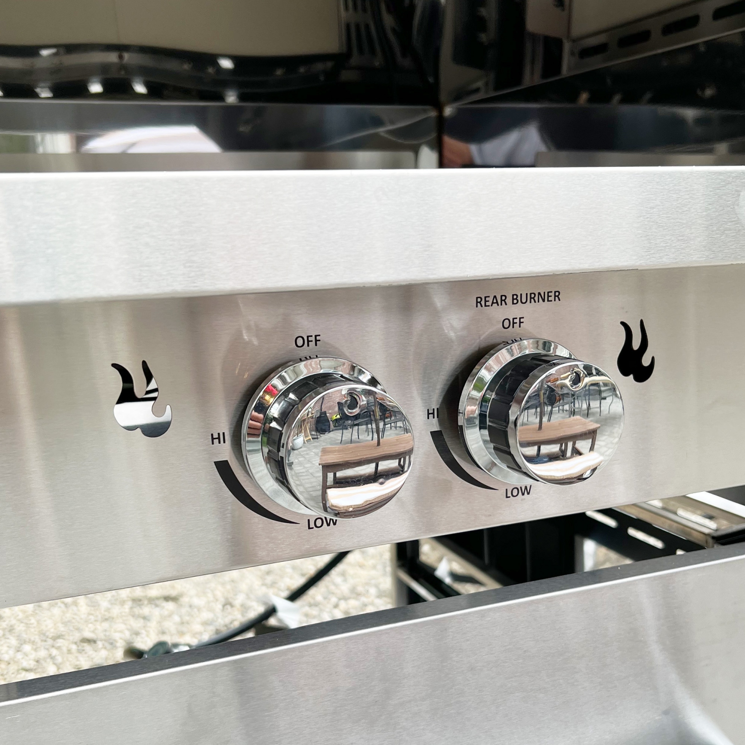 KUCHT Professional Outdoor Portable Propane Gas Pizza Oven in Red