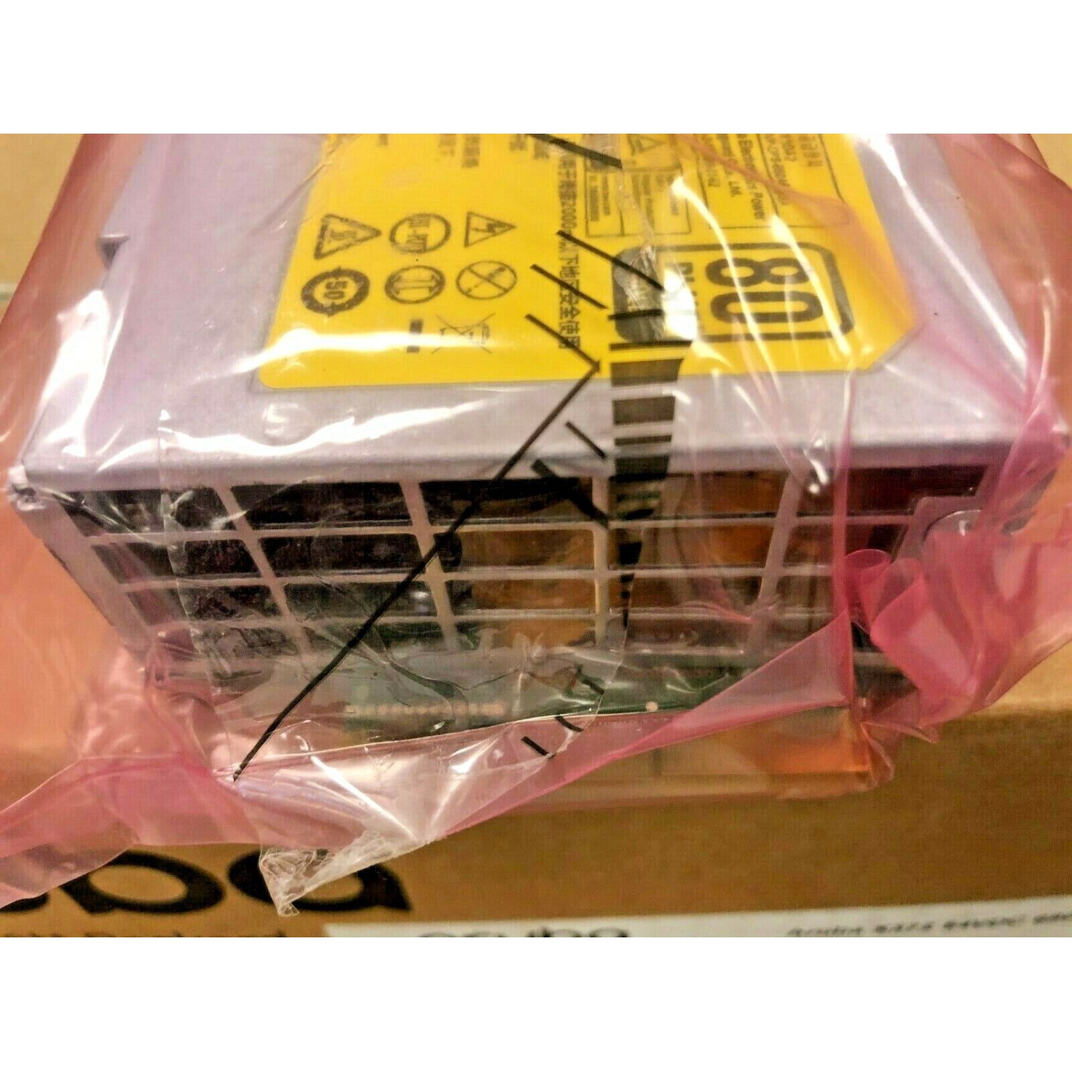 Boîte ouverte JL086A#ABA Alimentation HPE Aruba X372 54VDC 680W 100-240VAC -