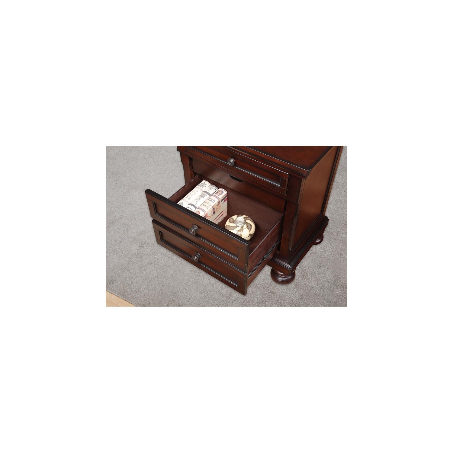 Lexicon Cumberland 3-Drawers Traditional Wood Nightstand in Brown Cherry