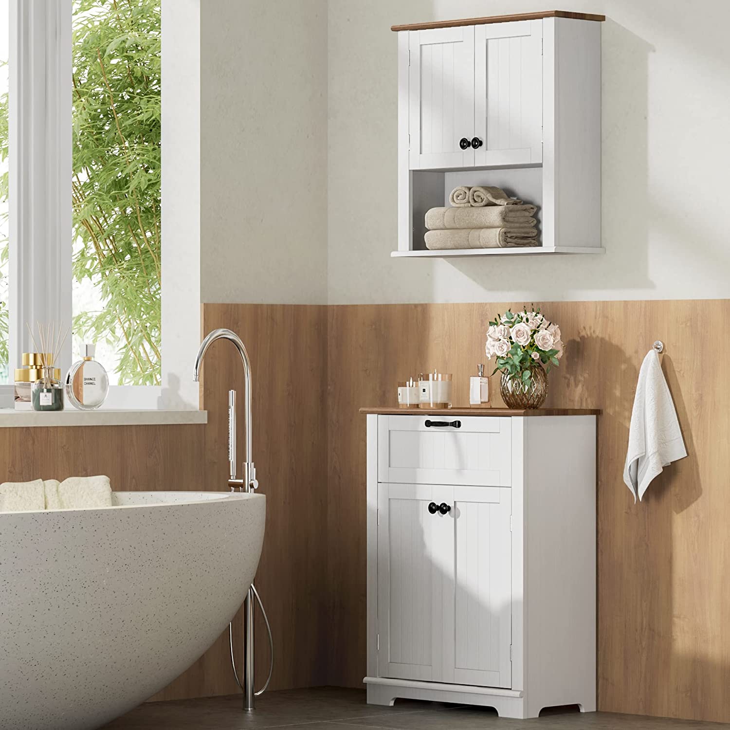 Armoire murale pour salle de bain WAMPAT avec portes, armoire à pharmacie suspendue avec tablette de rangement réglable pour l’entrée et les