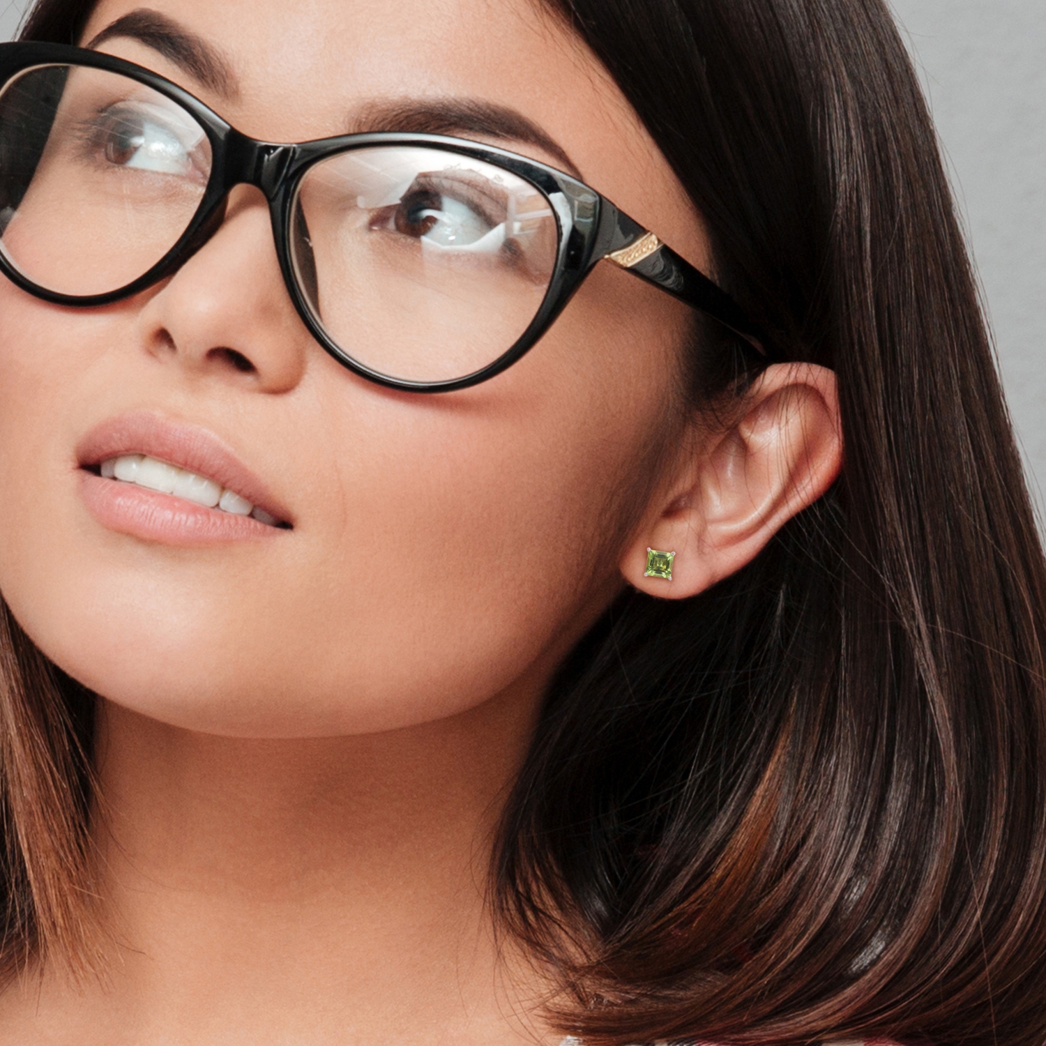 AMOUR Boucles d'oreilles péridot taille princesse en argent sterling