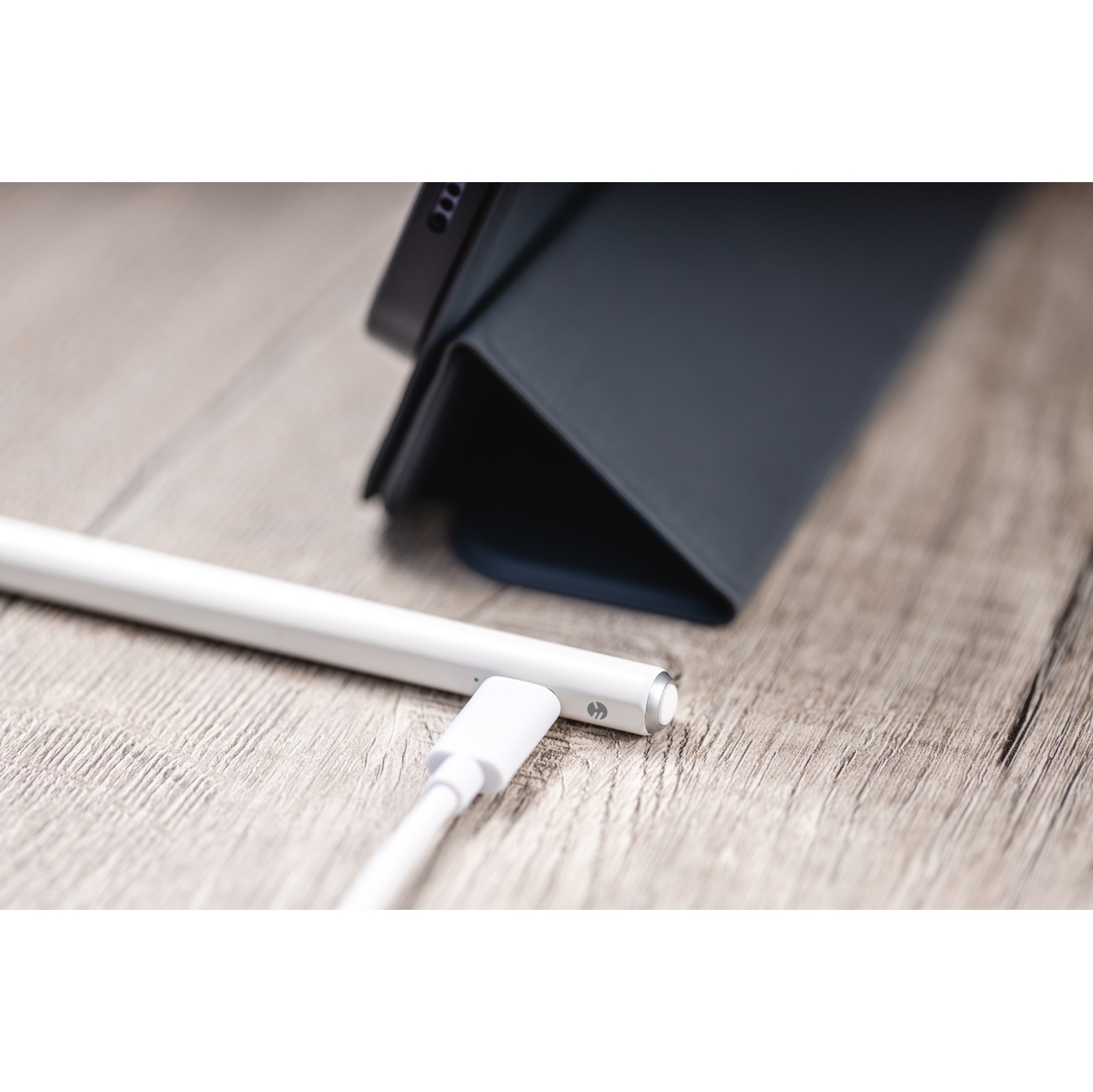 SwitchEasy EasyPencil Pro 4 Stylus Pencil for iPad Pro, iPad Air, iPad, and iPad Mini - White