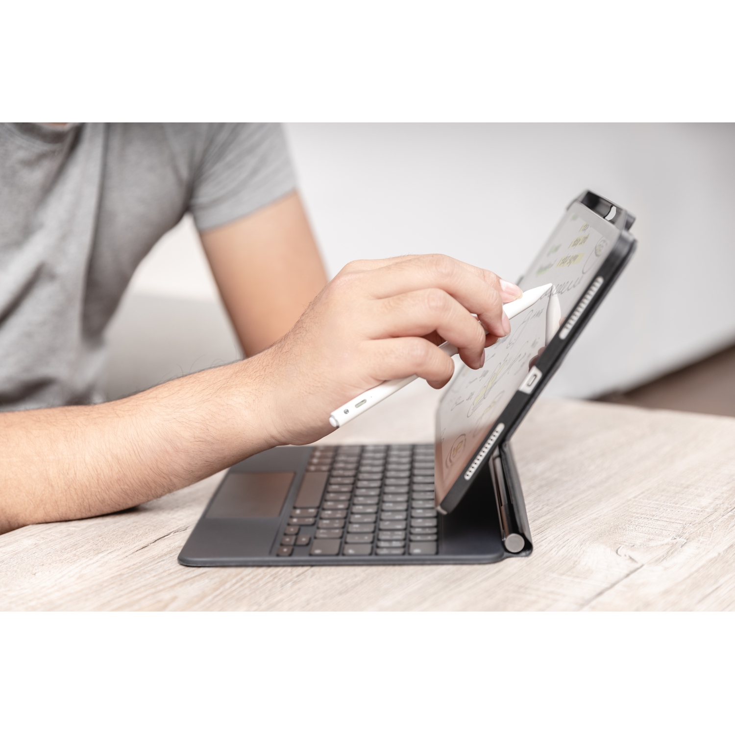 SwitchEasy EasyPencil Pro 4 Stylus Pencil for iPad Pro, iPad Air, iPad, and iPad Mini - White