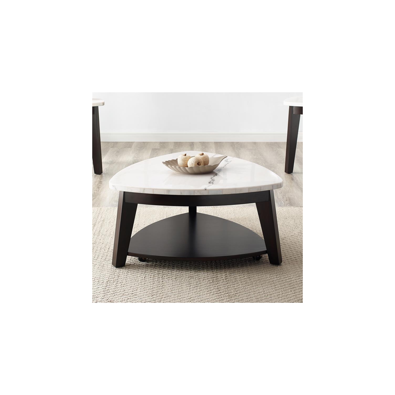 Table basse Francis à dessus en marbre blanc avec base noire