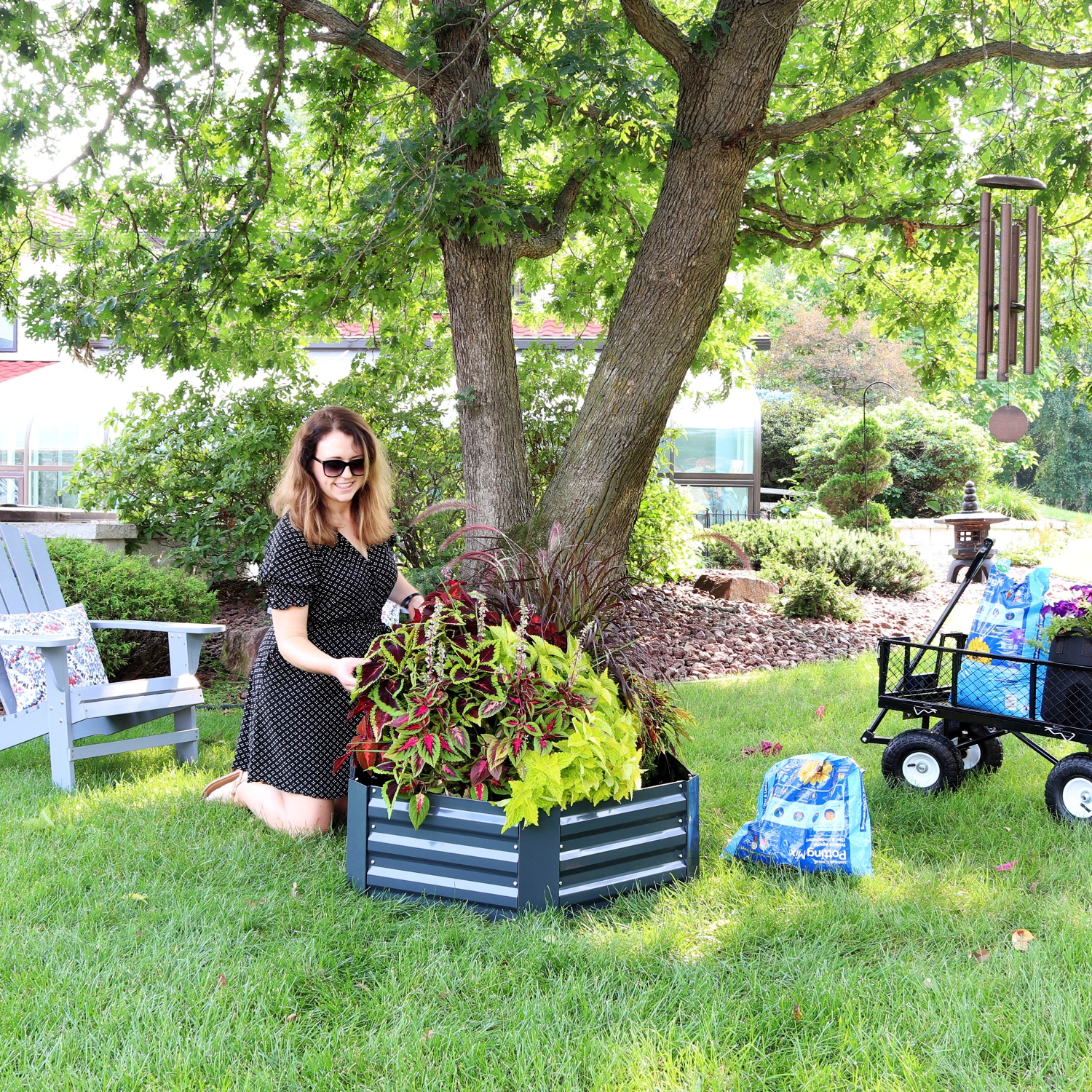 Sunnydaze Galvanized Steel Hexagon Raised Garden Bed - 40 in - Dark Gray