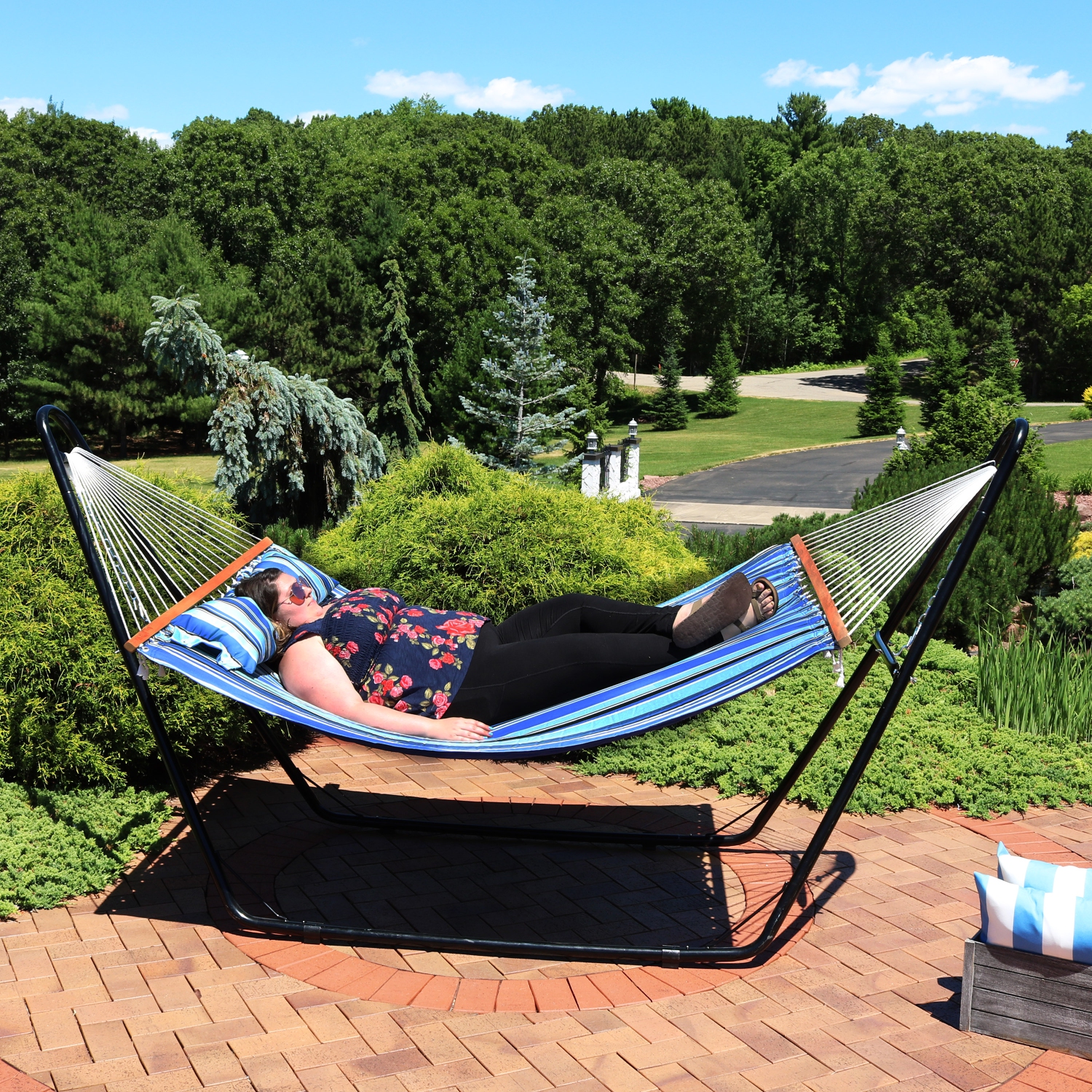 Sunnydaze 2-Person Quilted Hammock with Universal Steel Stand - Misty Beach