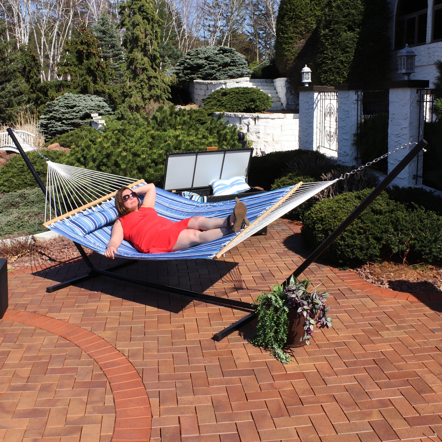 Sunnydaze 2-Person Quilted Fabric Hammock with Steel Stand - Catalina Beach
