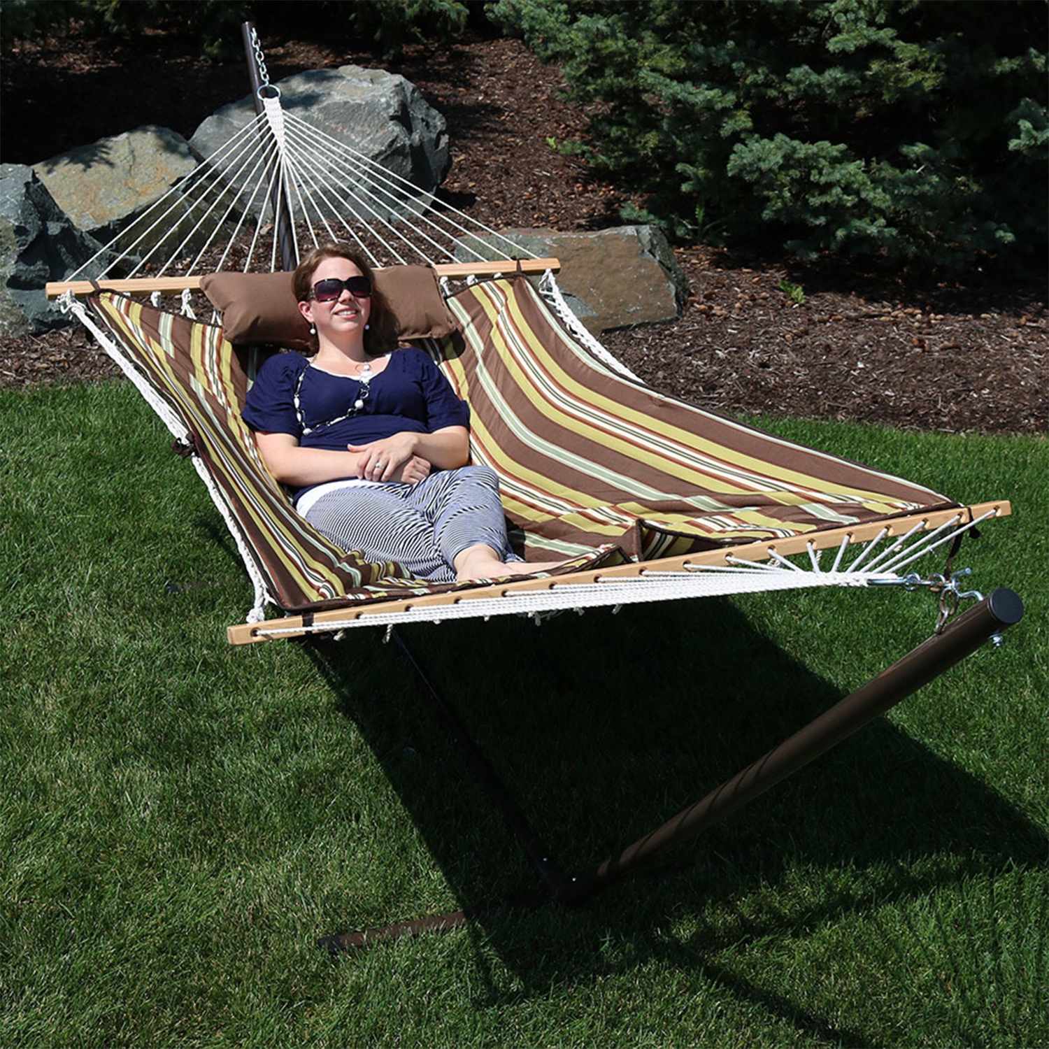 Sunnydaze 2-Person Rope Hammock with Steel Stand and Pad/Pillow - Desert