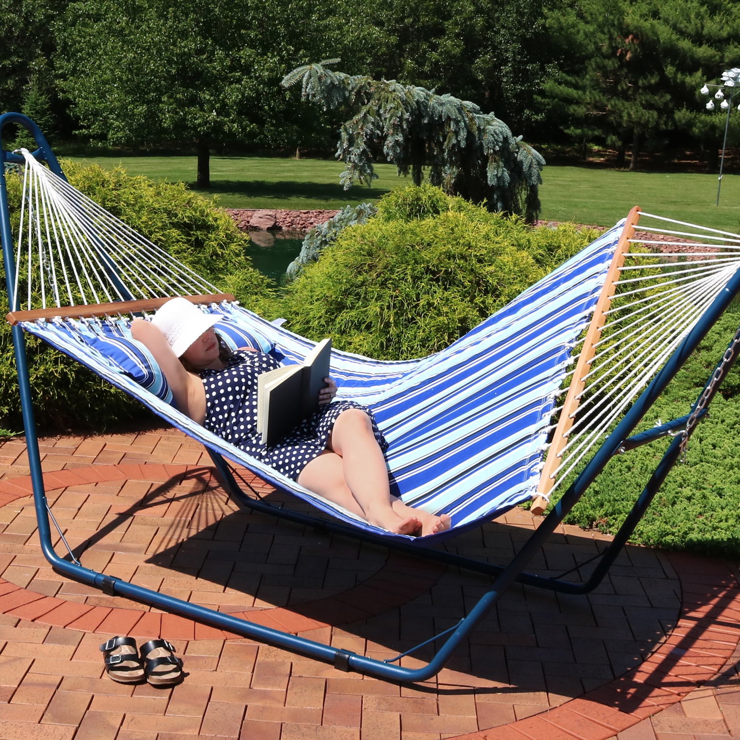 Sunnydaze Large Quilted Fabric Hammock with Spreader Bar and Pillow - Beach