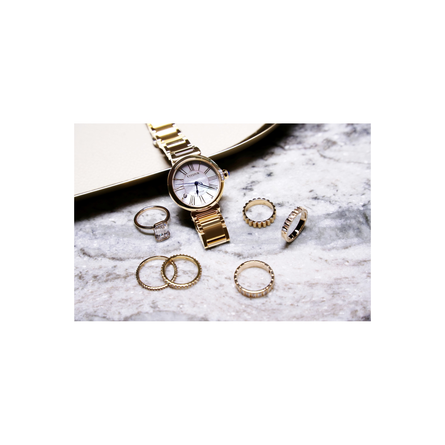 Citizen Ladies Citizen L Mae Eco-Drive Watch 29.5mm Gold-Tone Stainless Steel Case and Bracelet with White Dial