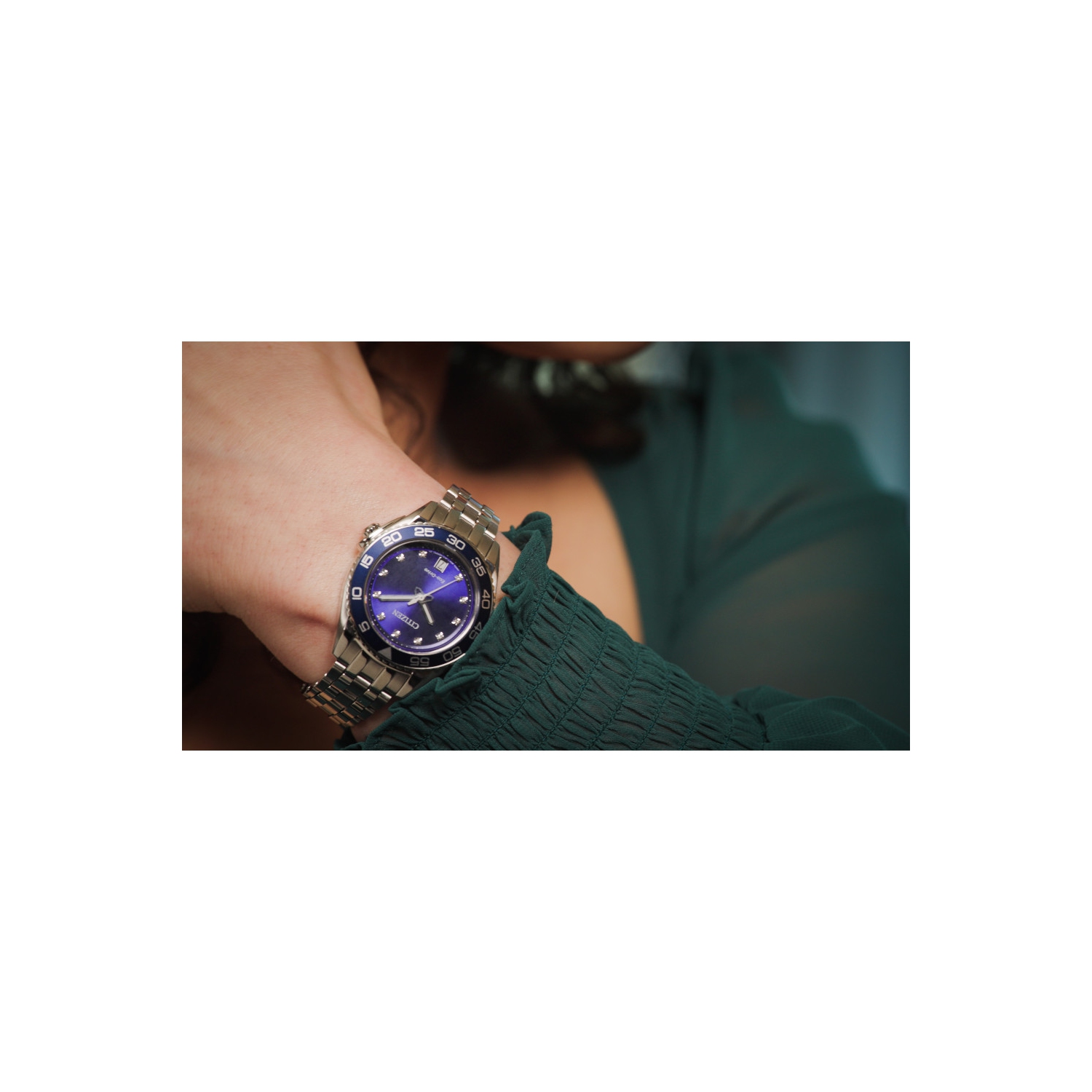 Montre pour femmes Carson Eco-Drive 35 mm de Citizen avec boîtier et bracelet en inox argenté avec cadran bleu