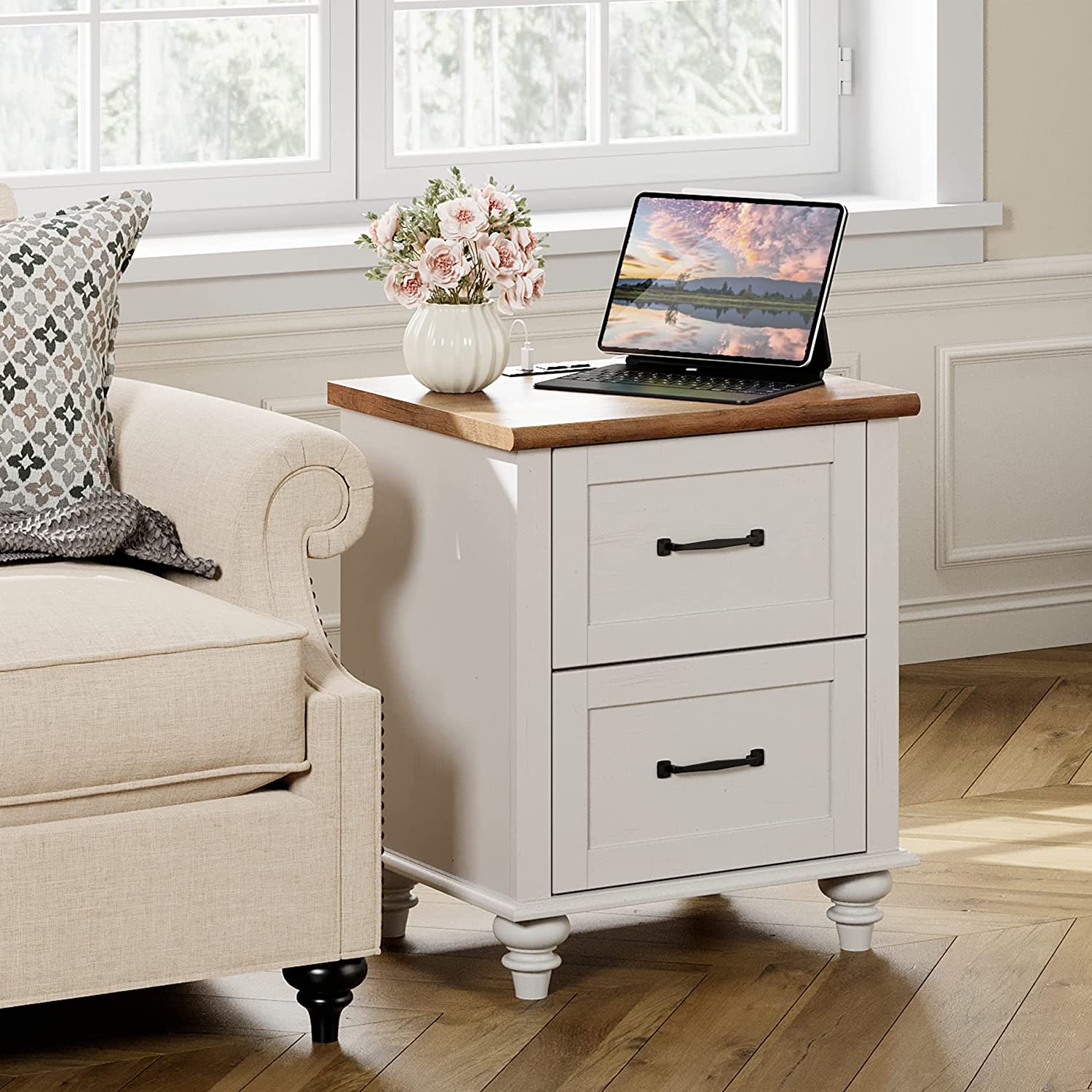 Tables de chevet WAMPAT avec station de chargement, table d’extrémité avec ports USB et prises pour le salon, table d’appoint avec 2 tiroirs pour