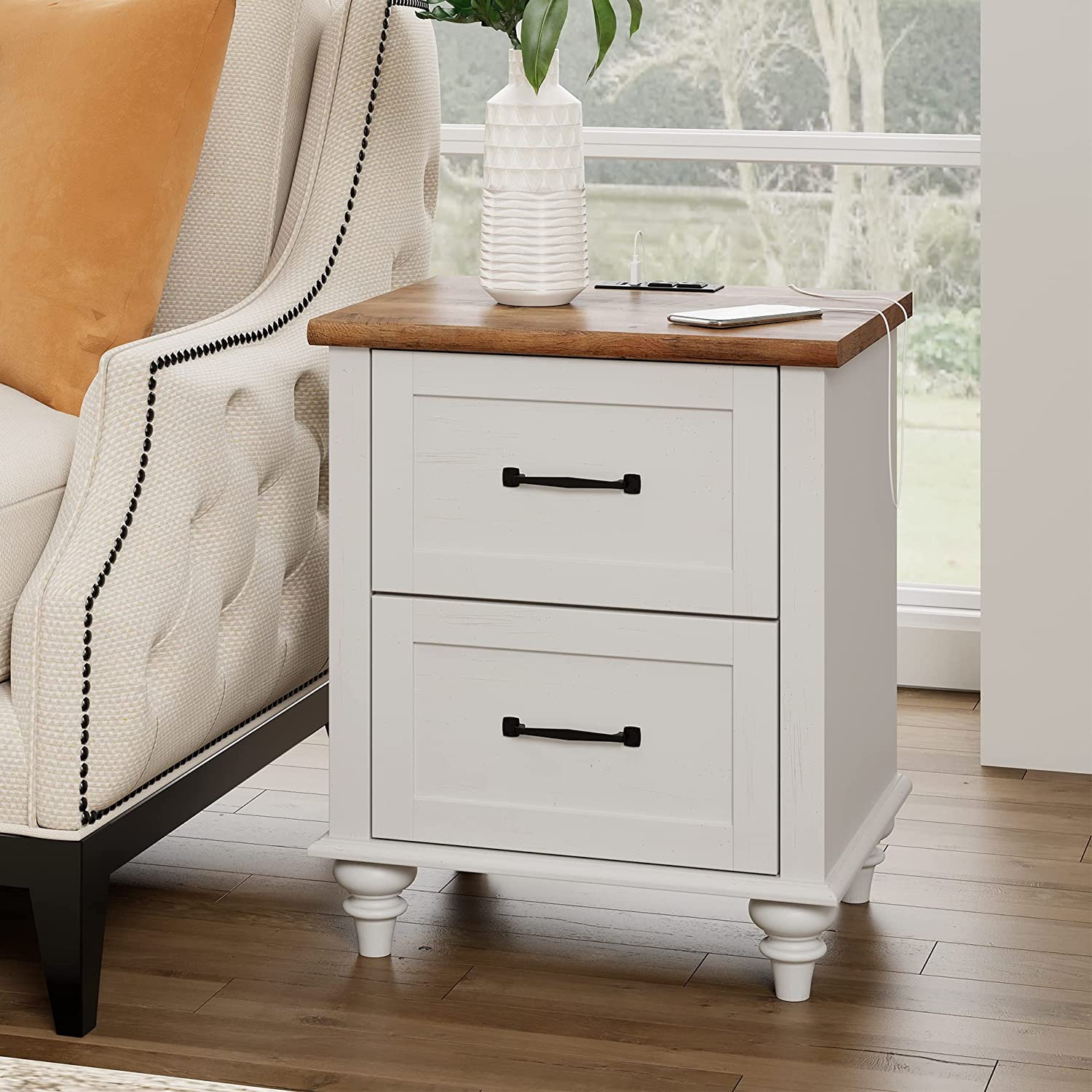 Tables de chevet WAMPAT avec station de chargement, table d’extrémité avec ports USB et prises pour le salon, table d’appoint avec 2 tiroirs pour