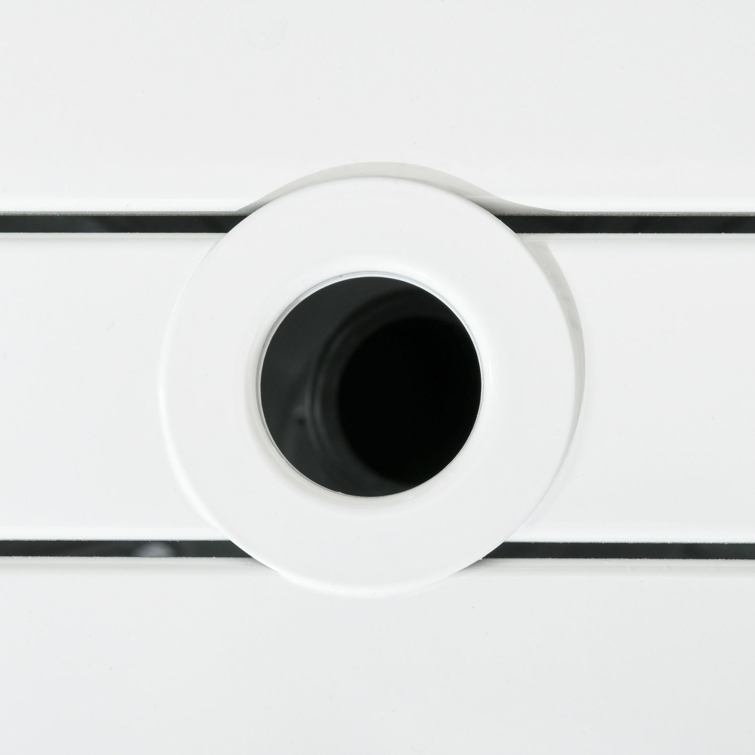 Outsunny Outdoor Side Table, Patio End Table with Umbrella Hole, Small Coffee Table with Steel Frame for Balcony, White