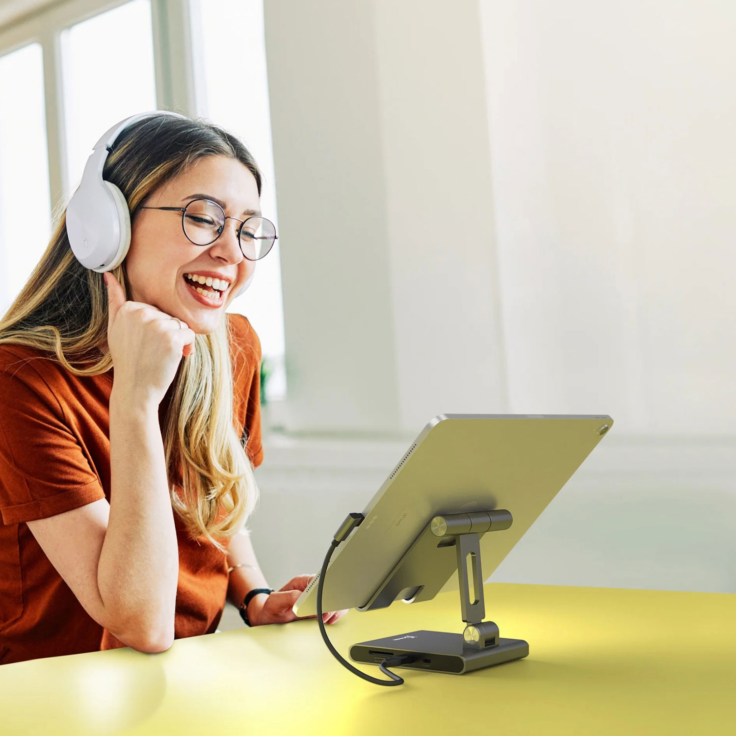 Station d'accueil USB-C de j5create pour iPad Pro/iPad Air - Argenté