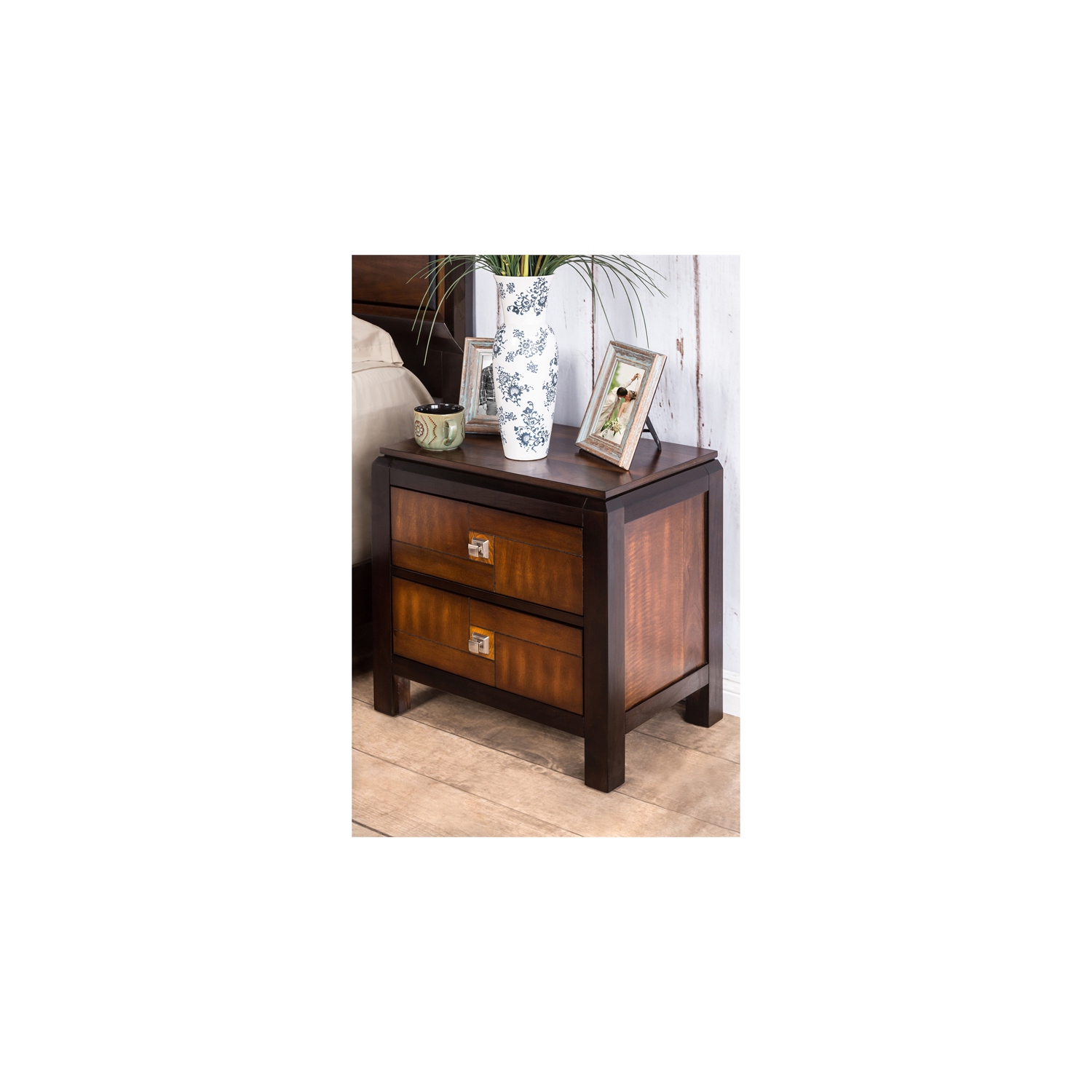 Furniture of America Delia Transitional Wood 2-Drawer Nightstand in Walnut