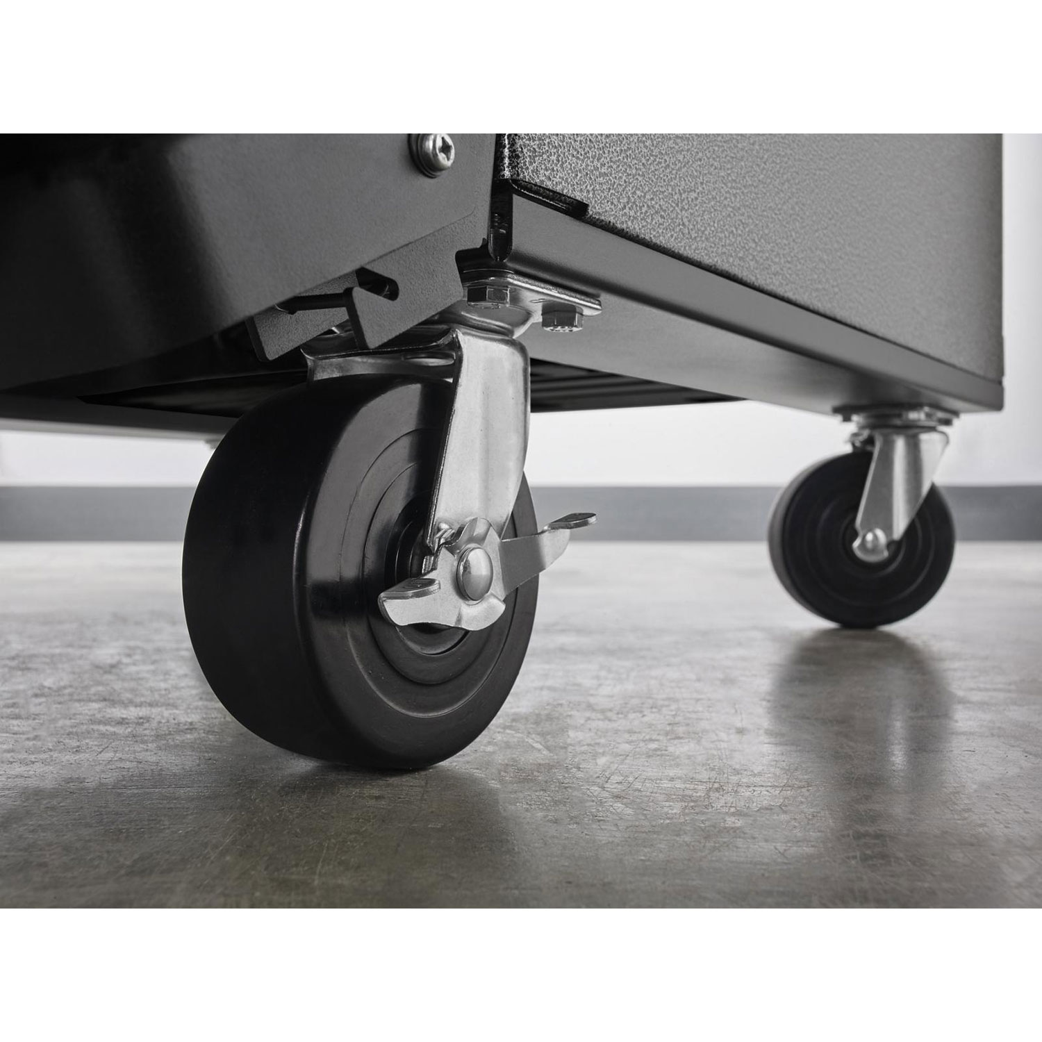 Réfrigérateur sans congélateur de 17,8 pi³ de 31 po de Gladiator - Noir