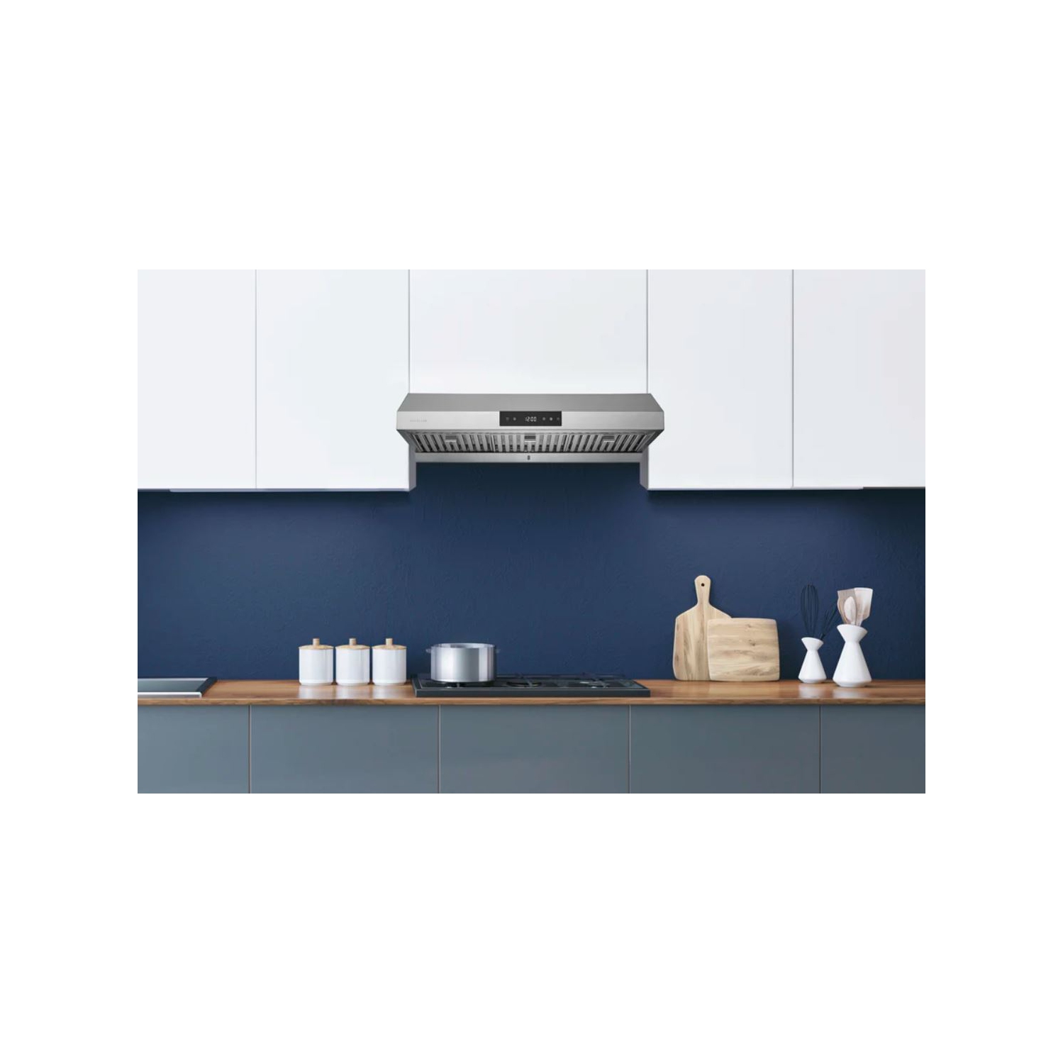 Hauslane&nbsp;| Hotte de dessous d'armoire en acier inoxydable avec conduit de 30&nbsp;po Chef - UC-PS18SS-30