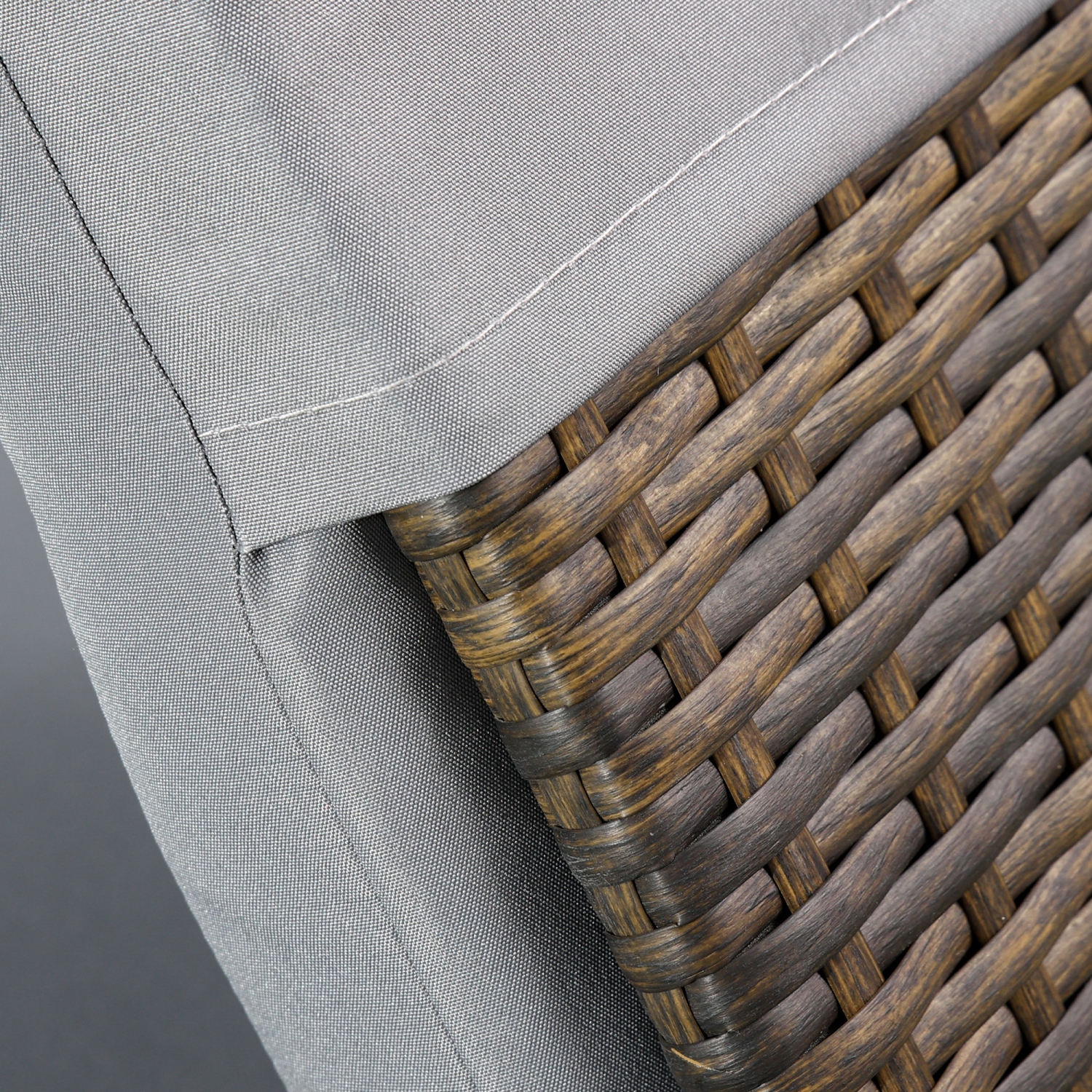 Chaise longue de patio en osier Outsunny, chaise longue extérieure en forme de S avec dossier réglable à 5 niveaux, coussin rembourré doux pour une