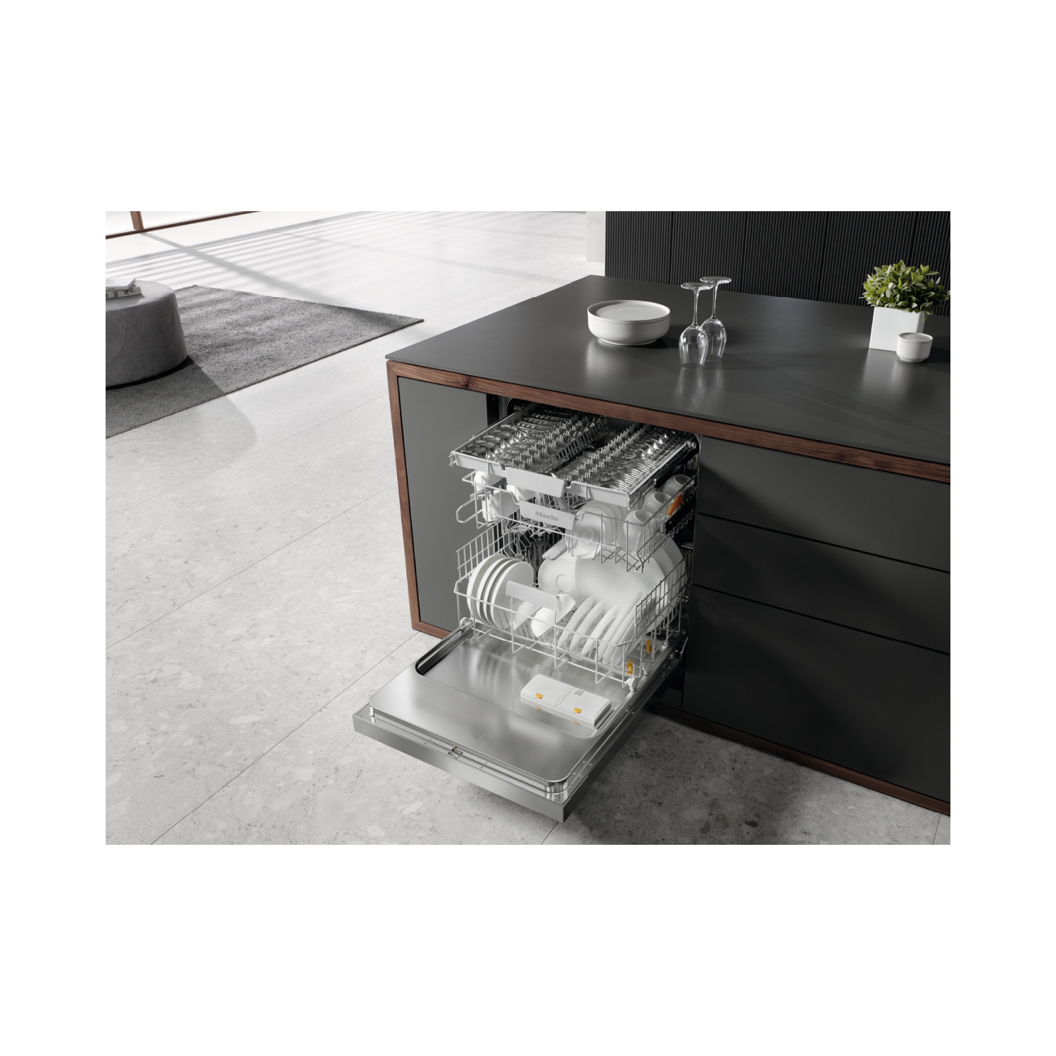 Miele 24" 44 dB Pre-finished, Full-size Dishwasher with Cutlery Tray - G 5006 SCU CleanTouch Steel
