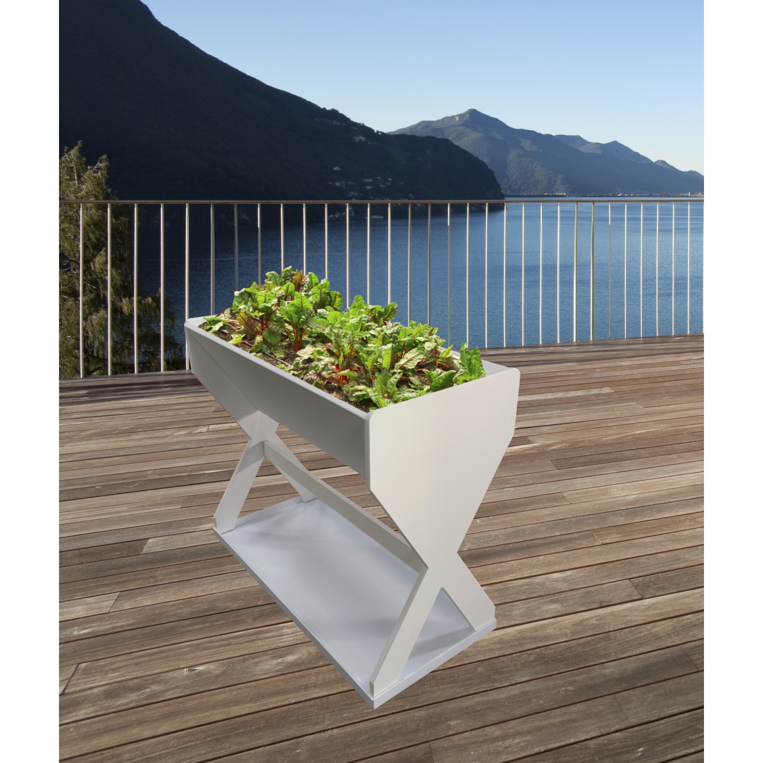 Raised Planter Box With Pan Floor