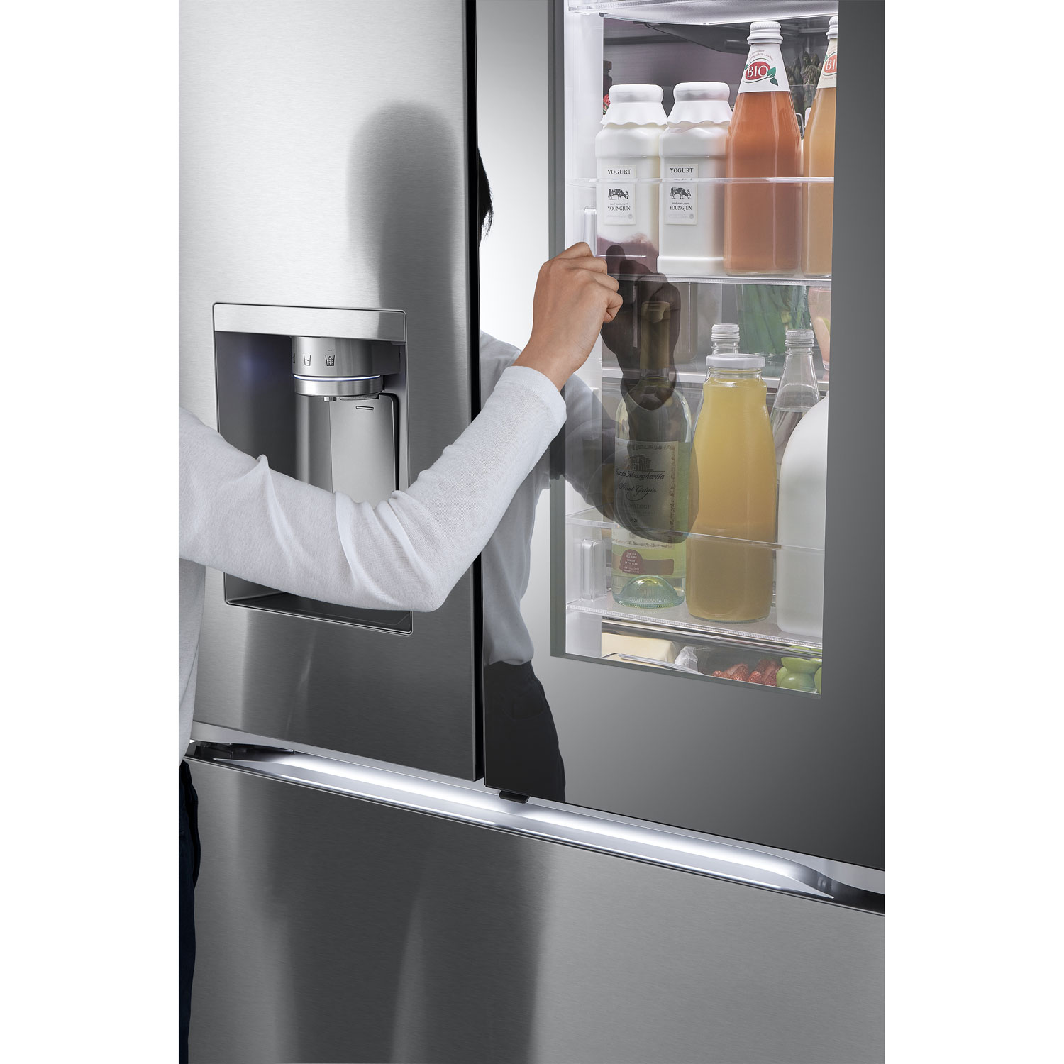 LG 36" 26 cu. ft. Smart Mirror InstaView Counter-Depth MAX French Door Refrigerator w/ Ice Dispenser - Stainless