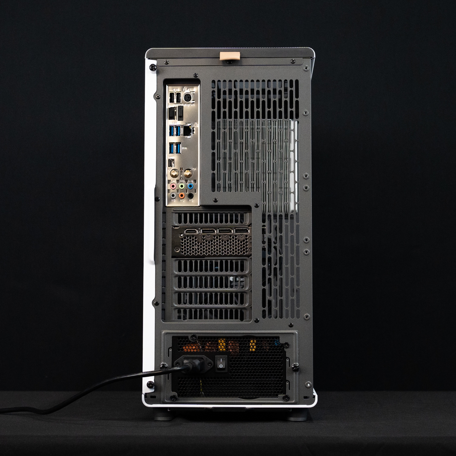 Quoted One Ultra - White -