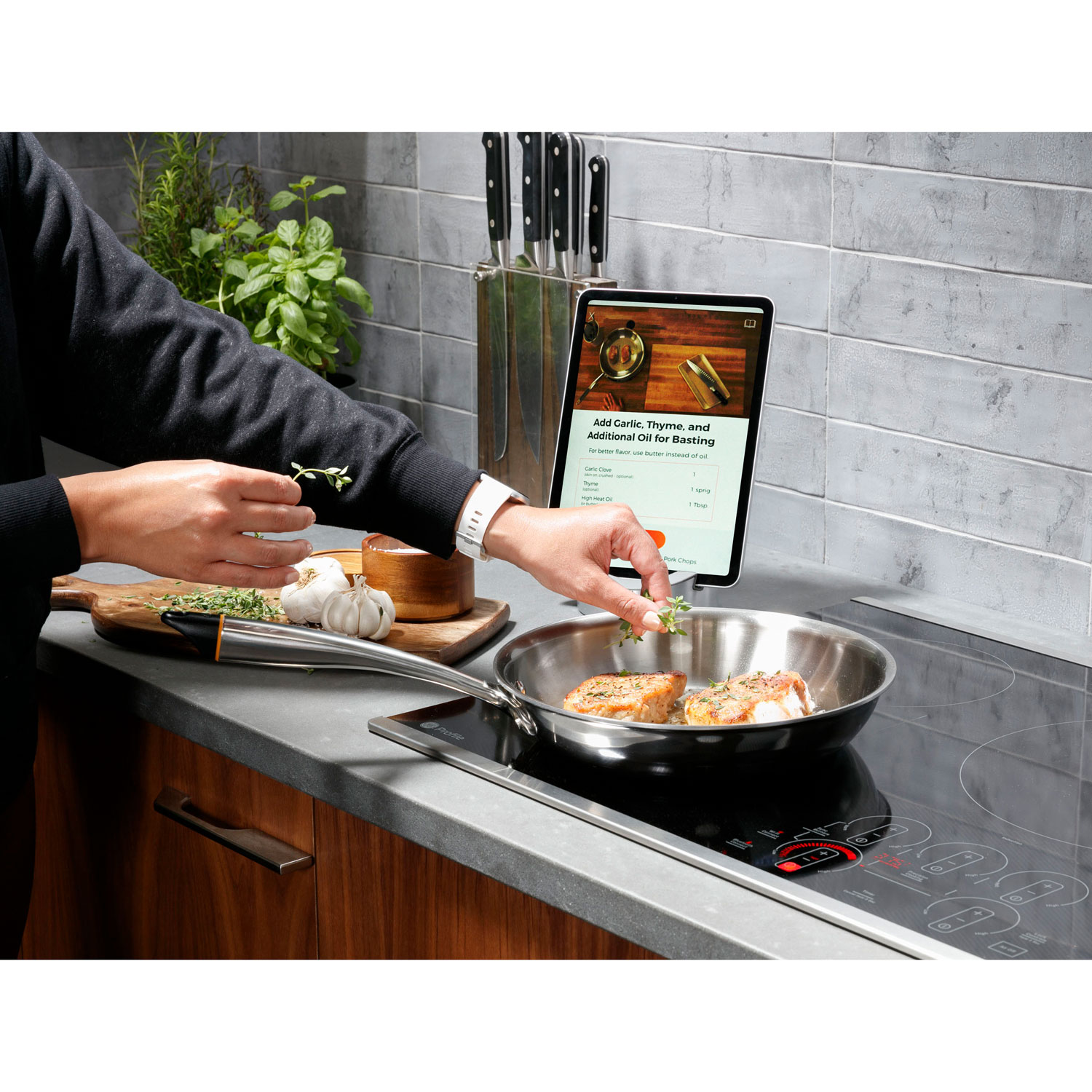GE Profile 30" 4-Element Induction Cooktop - Black