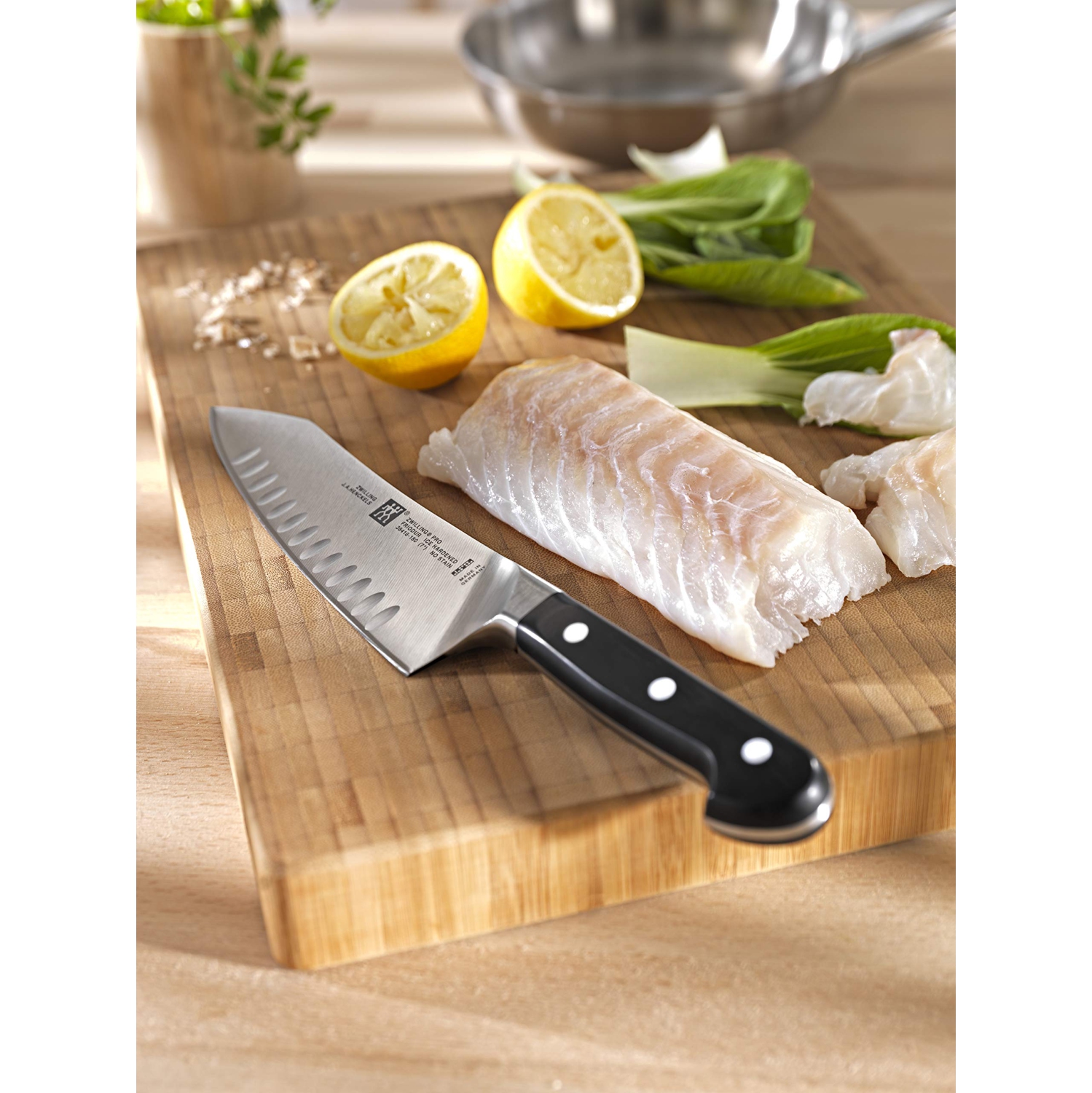 ZWILLING Pro 7 inch Santoku