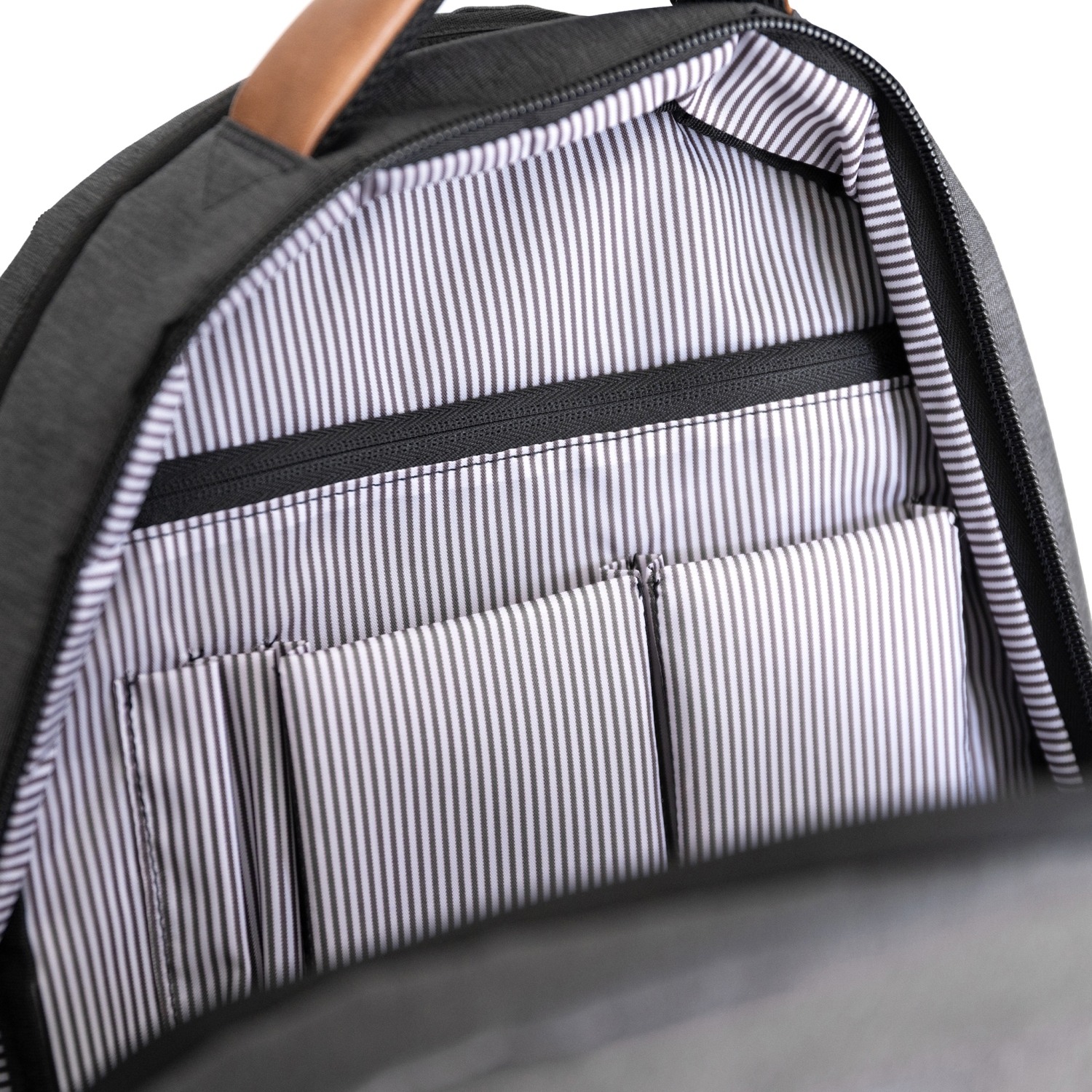 PKG Durham Outpost 30L - Dark Grey Backpack