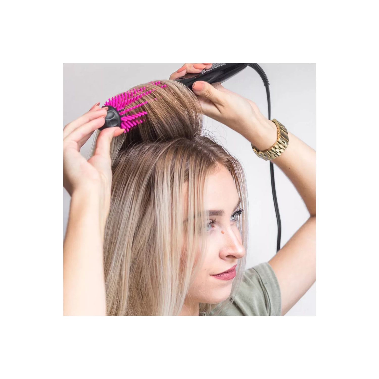 Revlon Pro Collection Heated Silicone Bristle Curl Brush Black - 1"