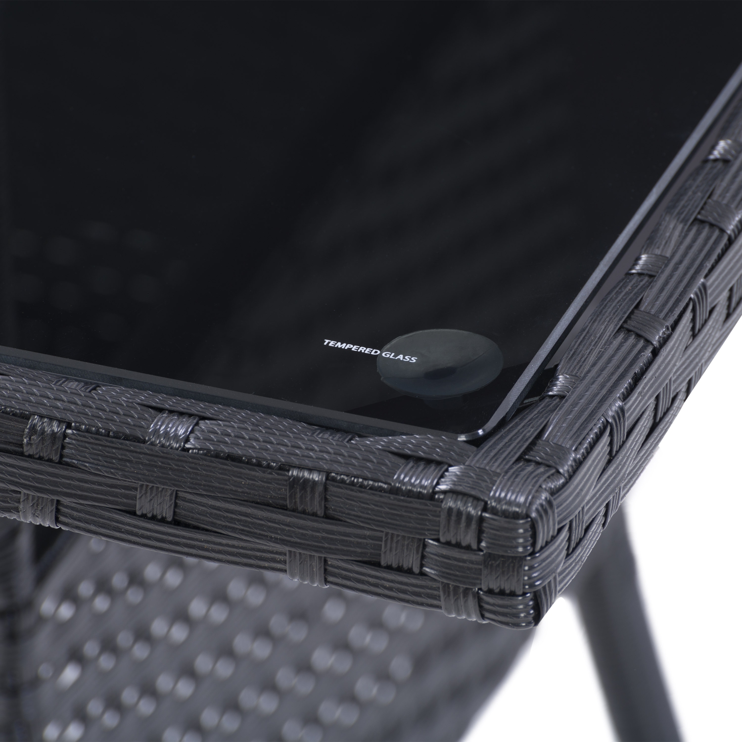 Ensemble de patio de 5 pièces en osier Parksville de CorLiving avec table, chaises et coussins, meubles de patio extérieurs