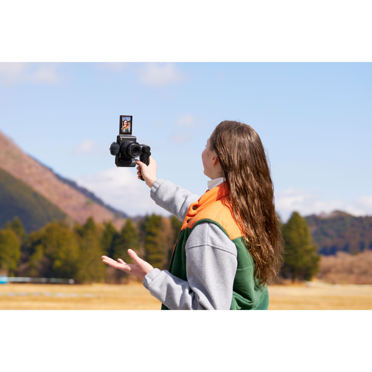 App. sans miroir plein format à obj. interchangeable Alpha ZV-E1 de Sony pour blogueur vidéo avec objectif 28-60 mm